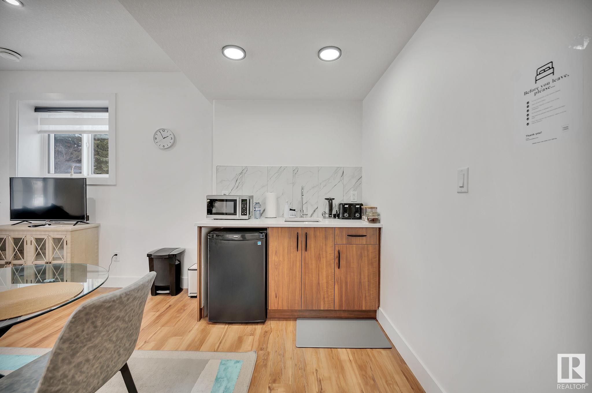      1922 ADAMSON TC SW , Edmonton,  ,T6W 2N7 ;  Listing Number: MLS E4418432