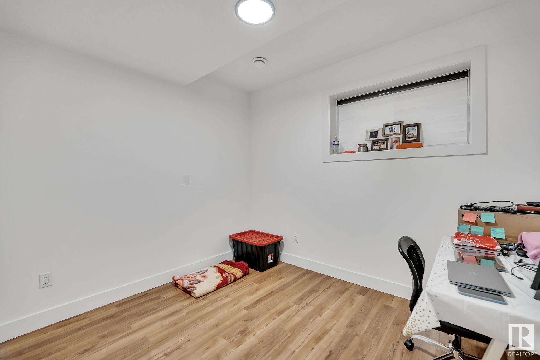      1922 ADAMSON TC SW , Edmonton,  ,T6W 2N7 ;  Listing Number: MLS E4418432