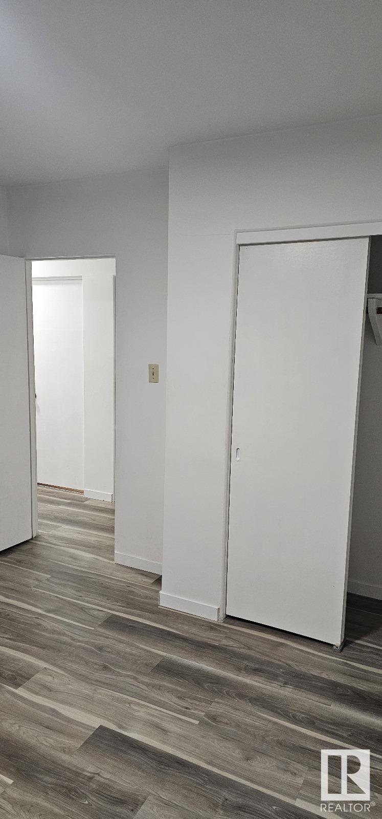     10407 137 AV NW , Edmonton,  ,T5E 1Y9 ;  Listing Number: MLS E4418453