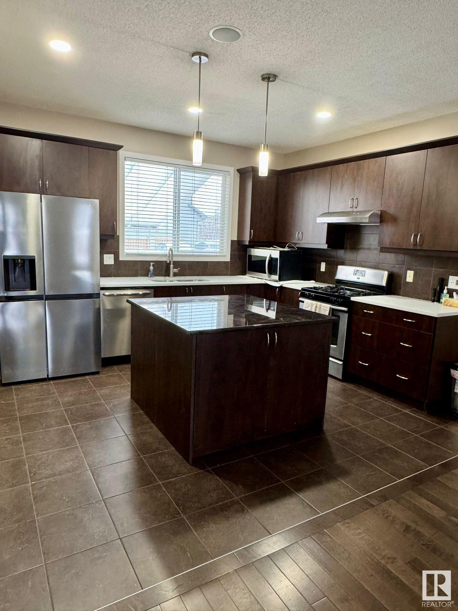     5921 168A AV NW , Edmonton,  ,T5Y 0M8 ;  Listing Number: MLS E4418459