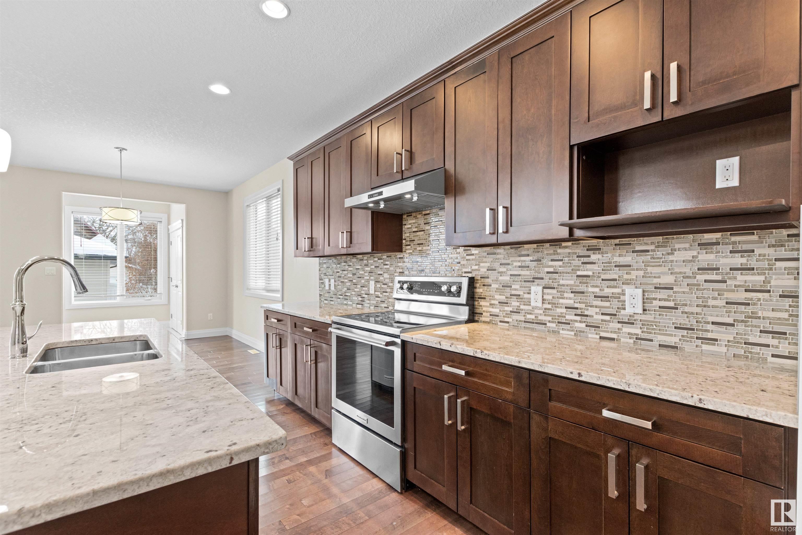      9333 87 AV NW , Edmonton,  ,T6C 1K3 ;  Listing Number: MLS E4418461