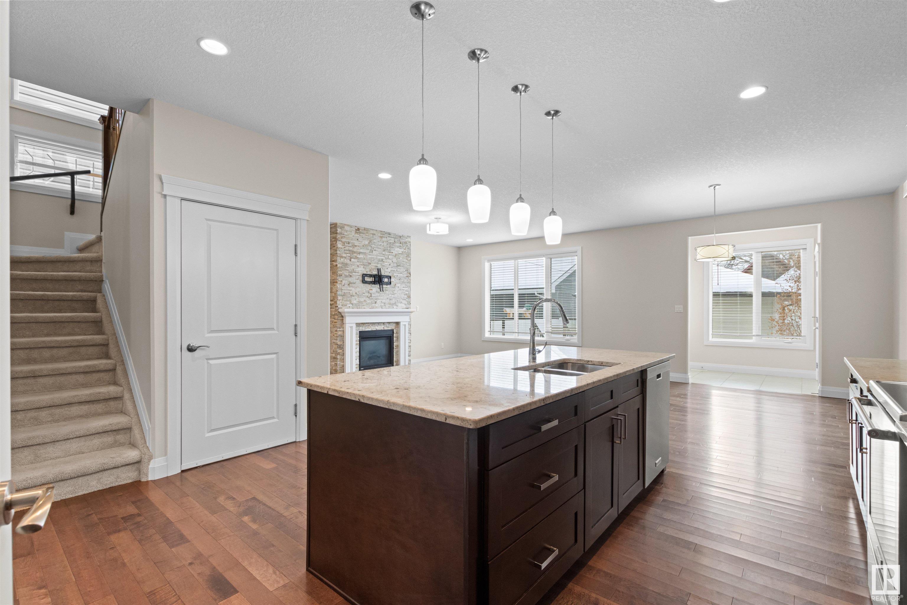      9333 87 AV NW , Edmonton,  ,T6C 1K3 ;  Listing Number: MLS E4418461
