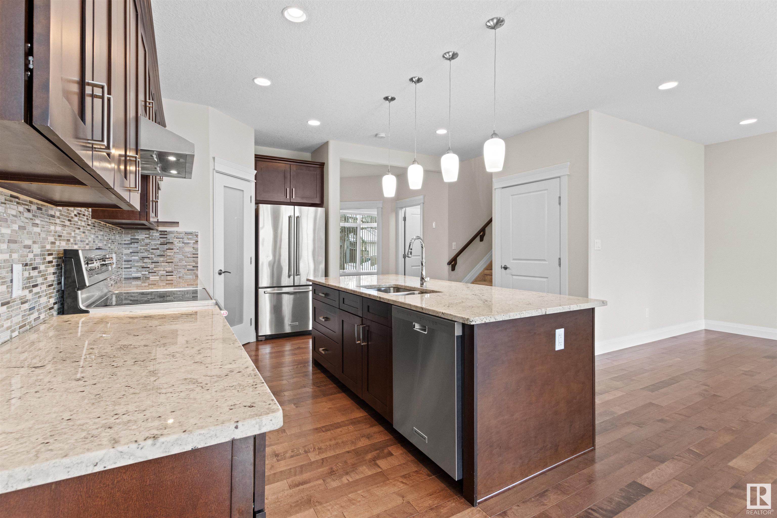      9333 87 AV NW , Edmonton,  ,T6C 1K3 ;  Listing Number: MLS E4418461