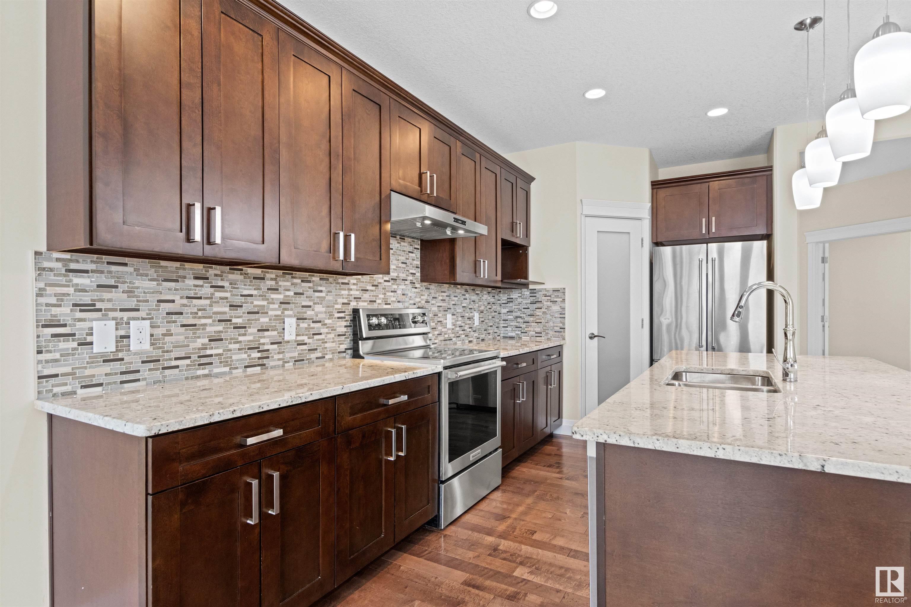      9333 87 AV NW , Edmonton,  ,T6C 1K3 ;  Listing Number: MLS E4418461