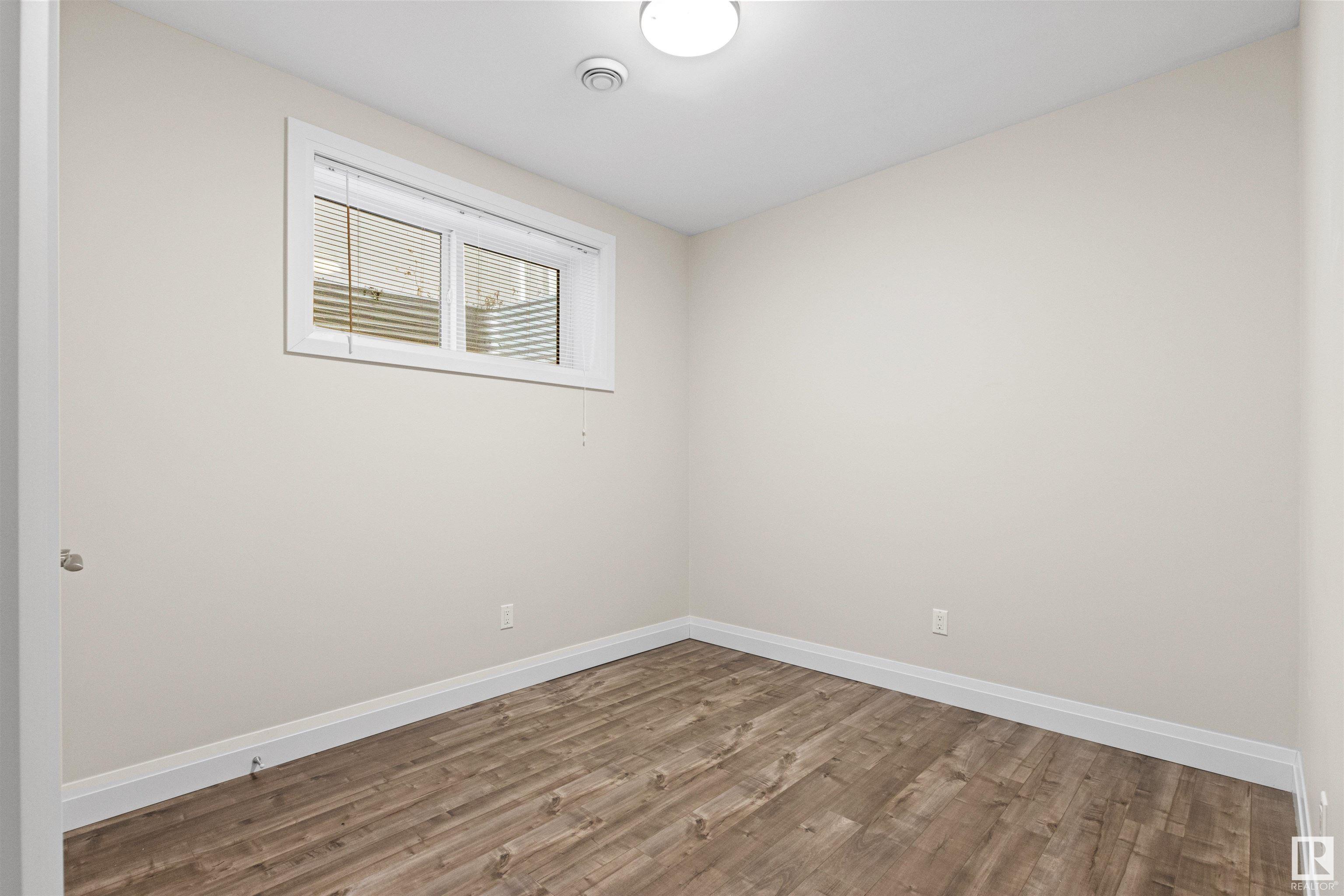      9333 87 AV NW , Edmonton,  ,T6C 1K3 ;  Listing Number: MLS E4418461