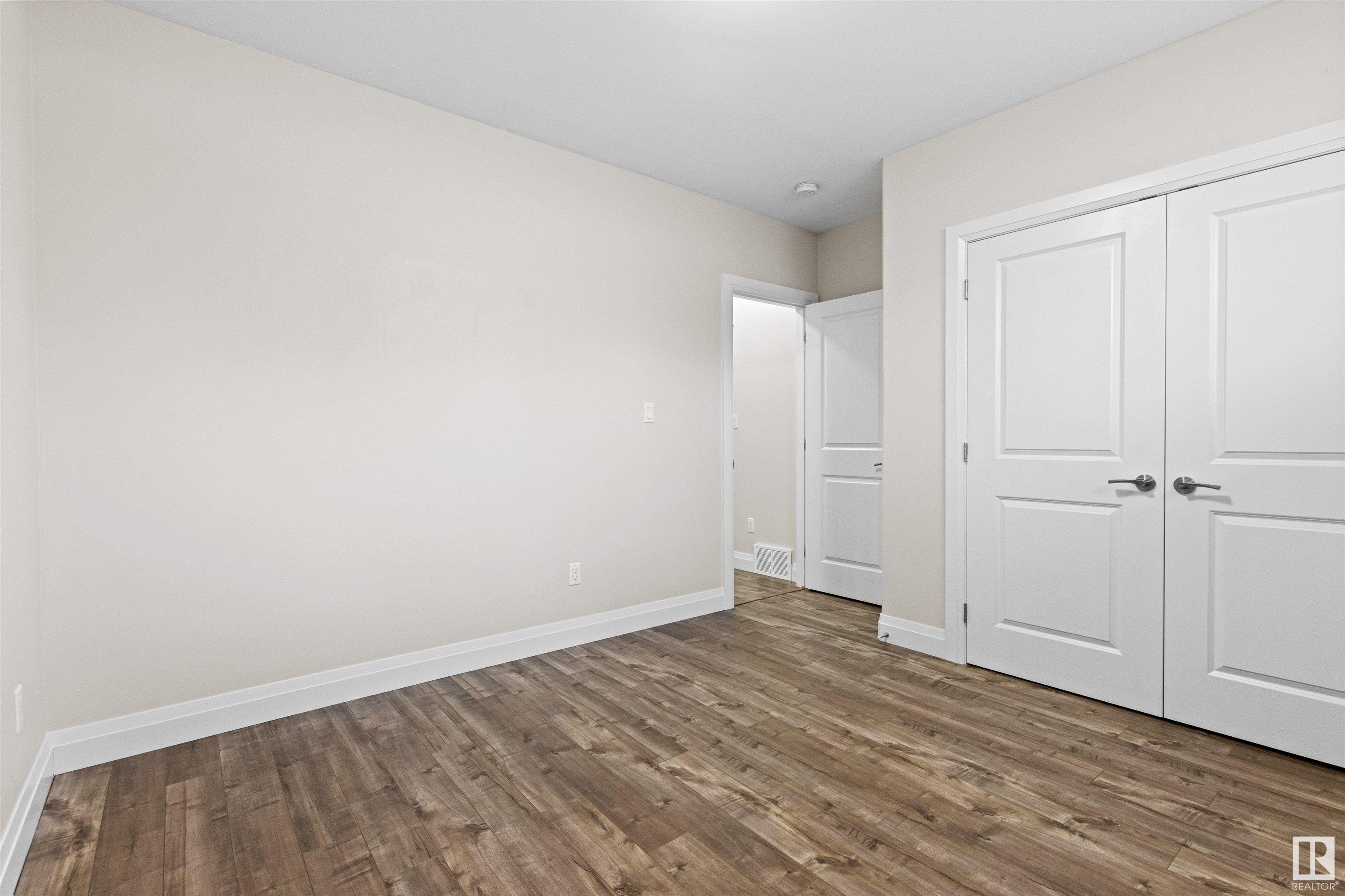      9333 87 AV NW , Edmonton,  ,T6C 1K3 ;  Listing Number: MLS E4418461
