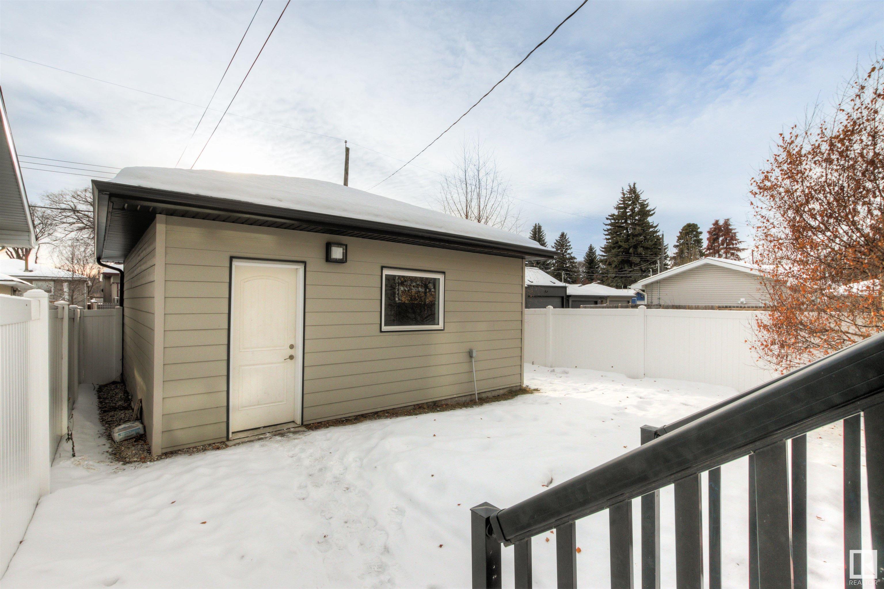      9333 87 AV NW , Edmonton,  ,T6C 1K3 ;  Listing Number: MLS E4418461