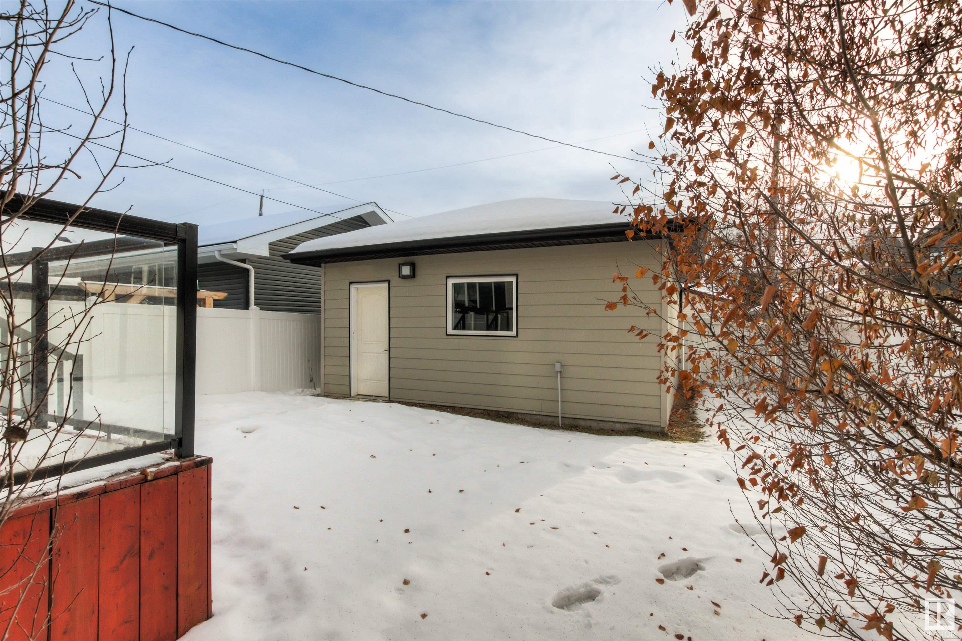      9333 87 AV NW , Edmonton,  ,T6C 1K3 ;  Listing Number: MLS E4418461