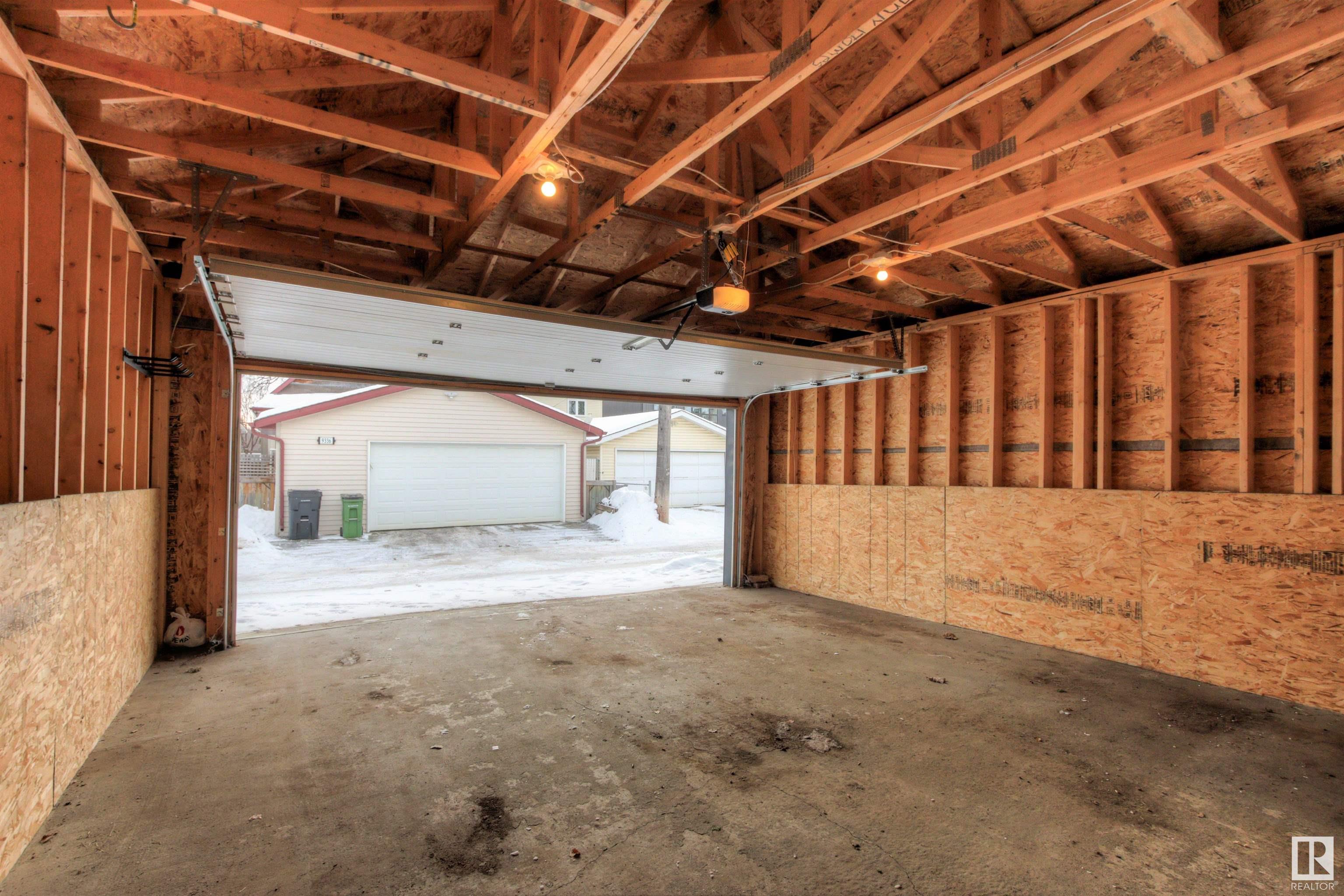      9333 87 AV NW , Edmonton,  ,T6C 1K3 ;  Listing Number: MLS E4418461