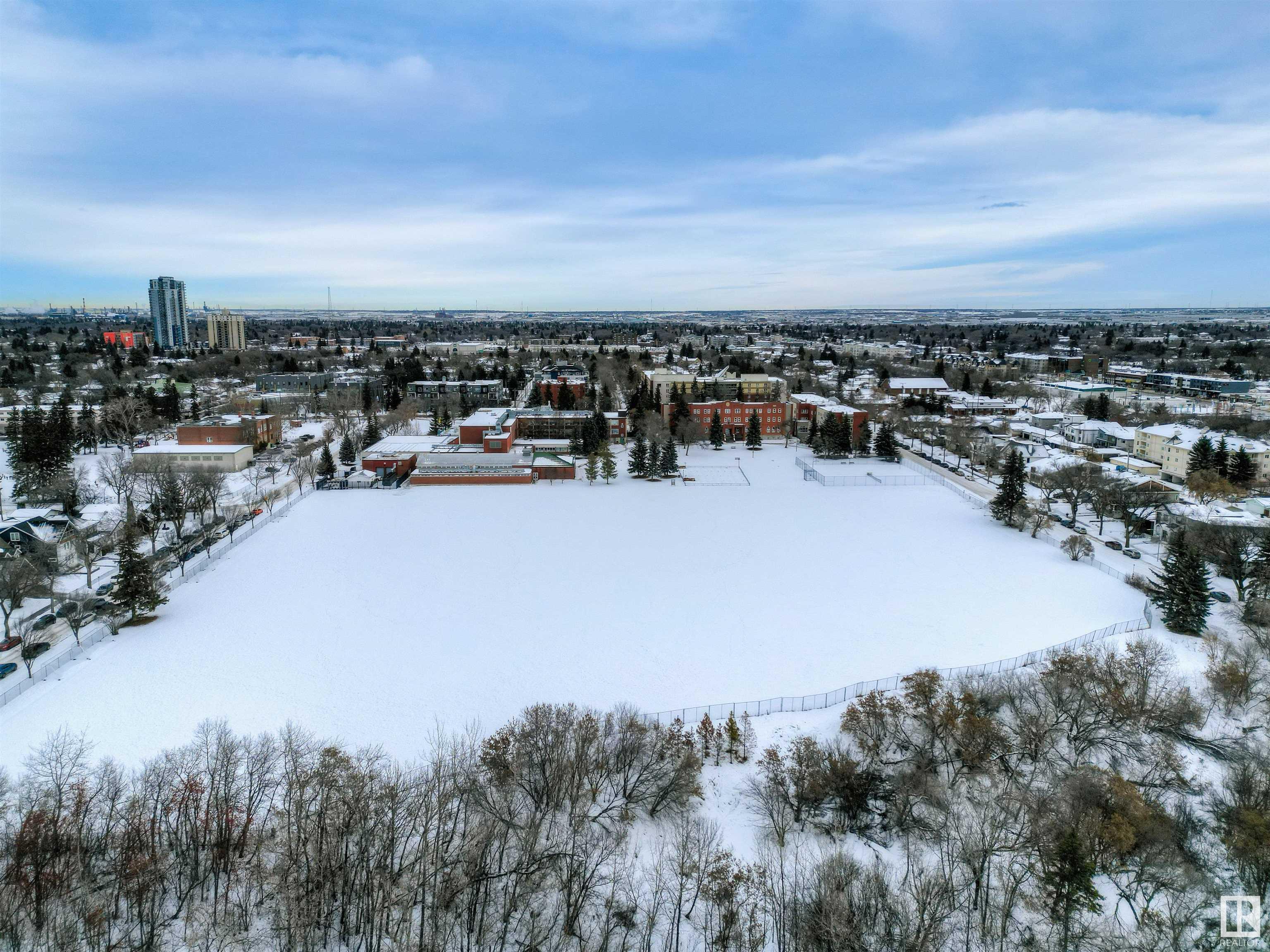      9333 87 AV NW , Edmonton,  ,T6C 1K3 ;  Listing Number: MLS E4418461
