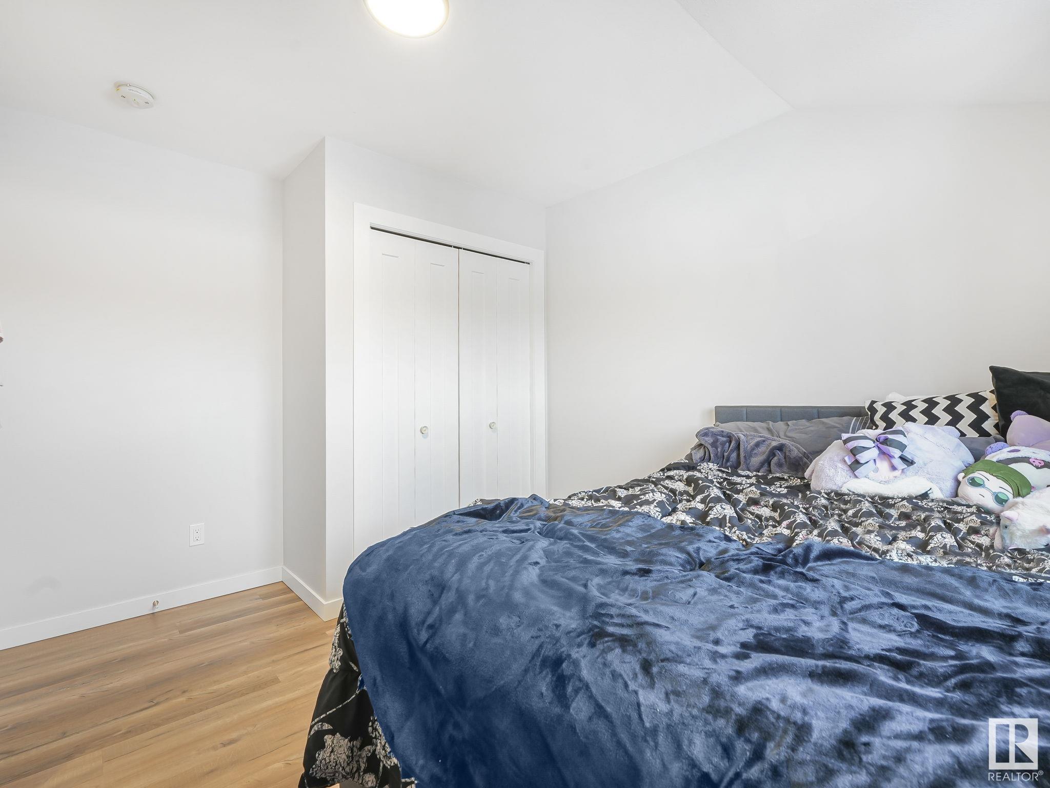      5012 48 ST , Camrose,  ,T4V 1M1 ;  Listing Number: MLS E4418483