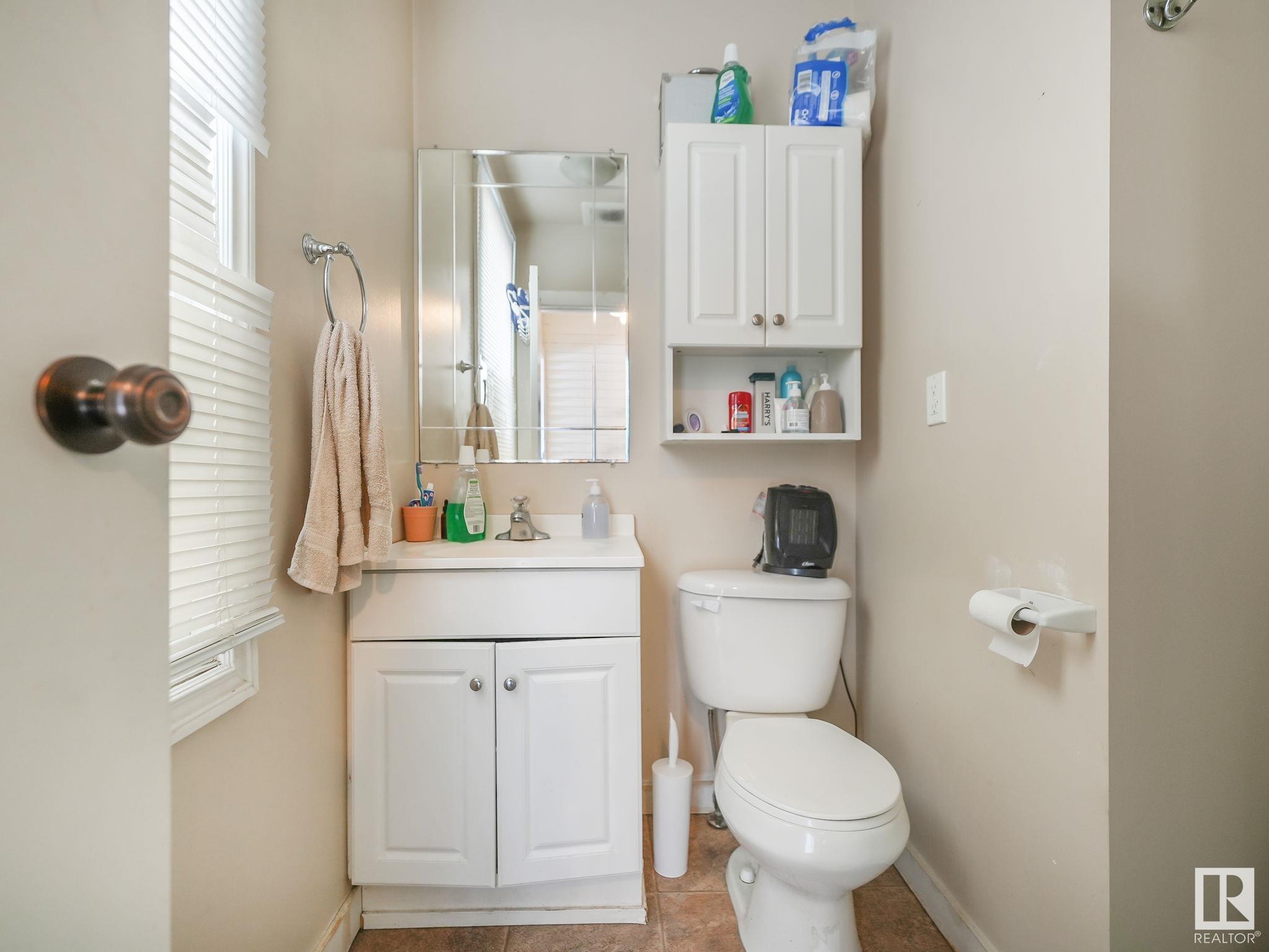      5012 48 ST , Camrose,  ,T4V 1M1 ;  Listing Number: MLS E4418483