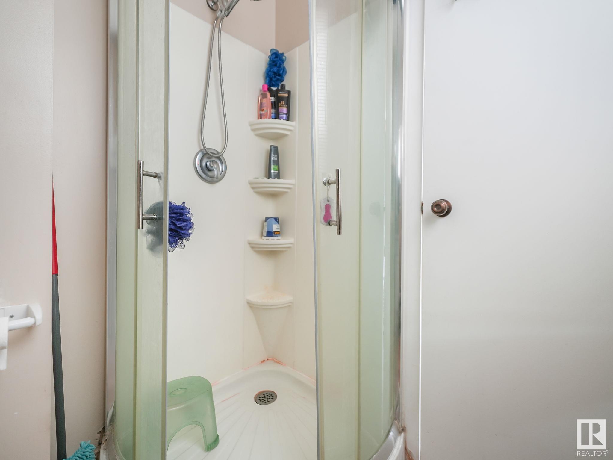      5012 48 ST , Camrose,  ,T4V 1M1 ;  Listing Number: MLS E4418483