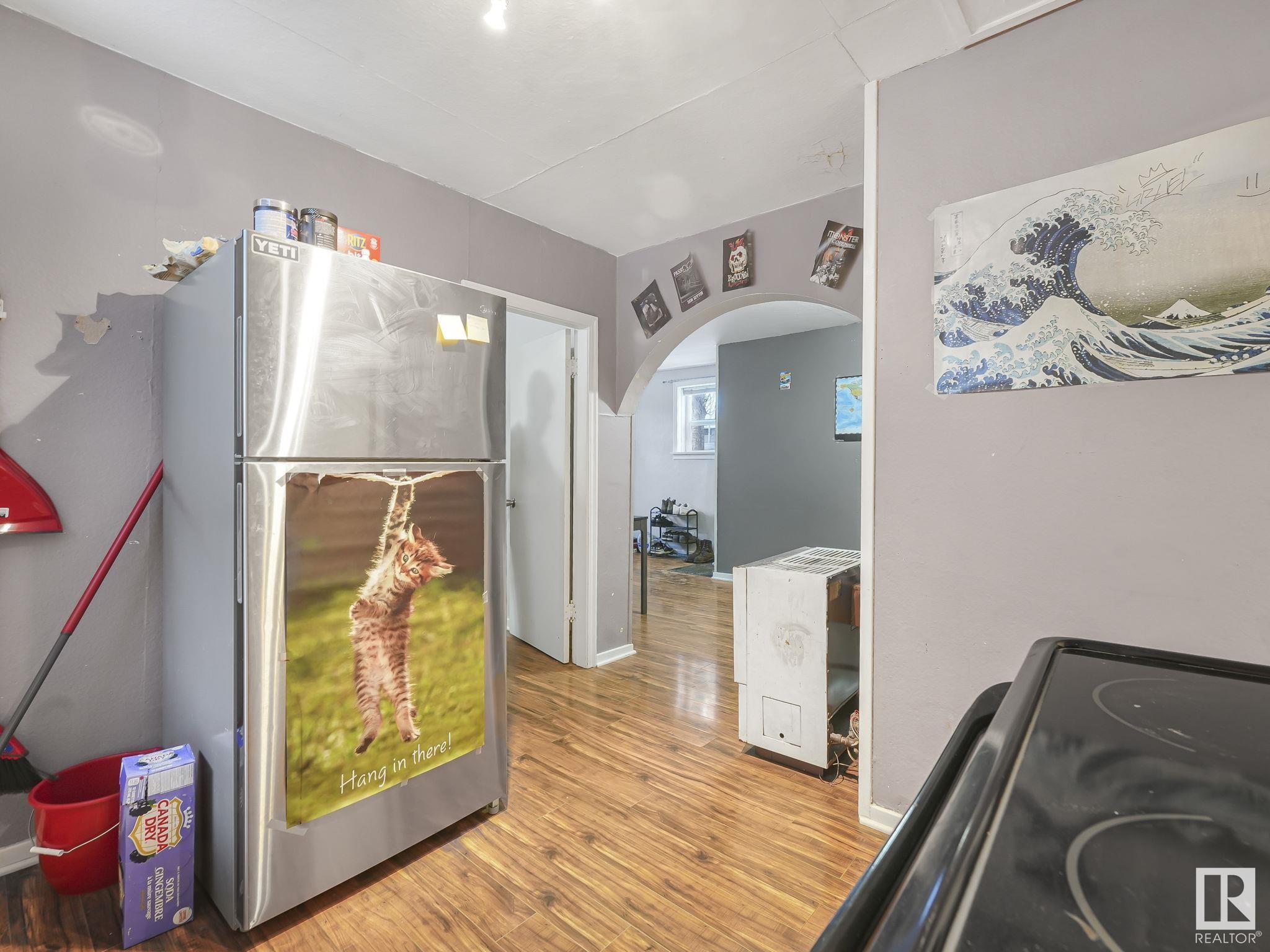      5012 48 ST , Camrose,  ,T4V 1M1 ;  Listing Number: MLS E4418483
