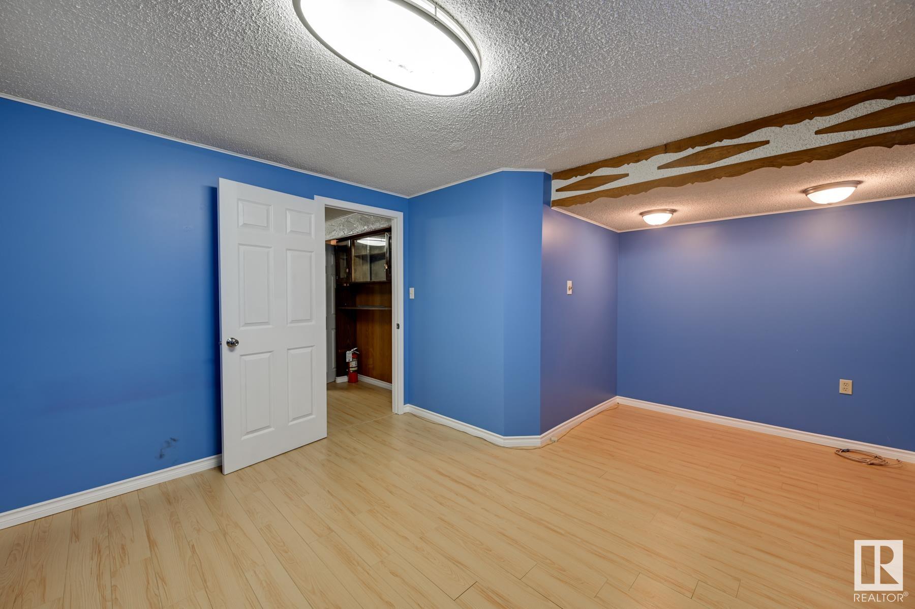      9351 106A AV NW , Edmonton,  ,T5H 0S6 ;  Listing Number: MLS E4418492