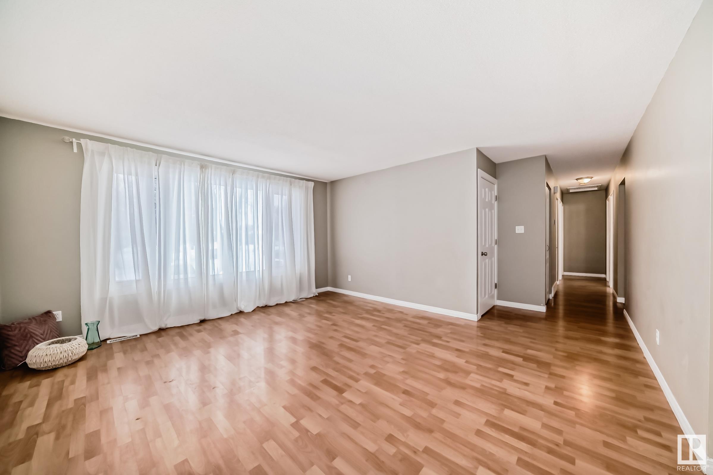      3 ROSEWOOD PL , Sherwood Park,  ,T8A 2H3 ;  Listing Number: MLS E4418493