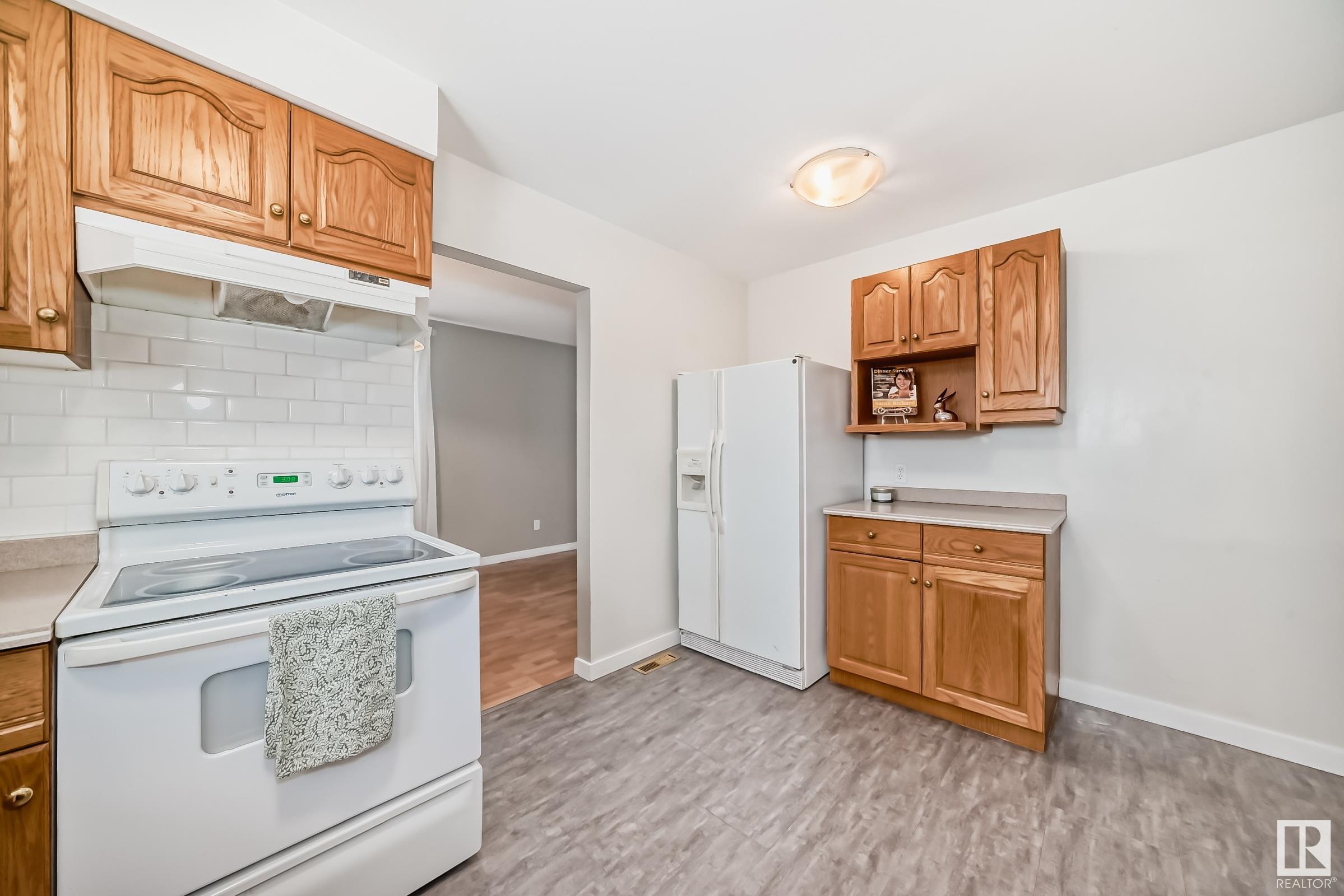      3 ROSEWOOD PL , Sherwood Park,  ,T8A 2H3 ;  Listing Number: MLS E4418493