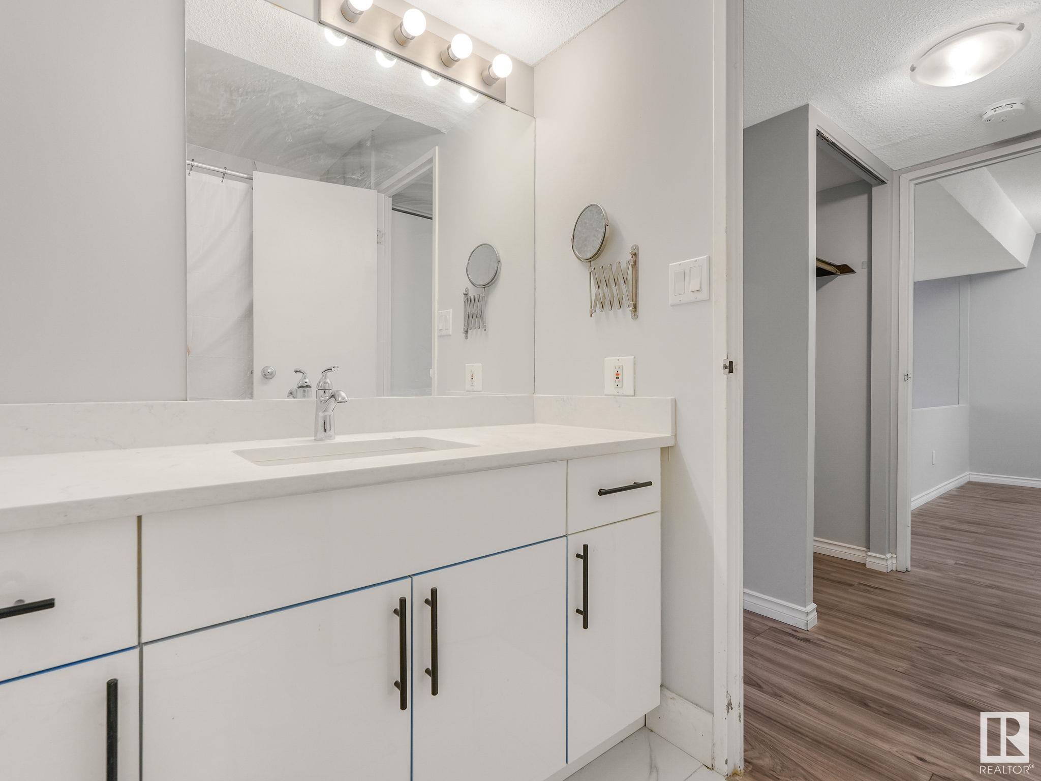      #424 10160 114 ST NW , Edmonton,  ,T5K 2L2 ;  Listing Number: MLS E4418494