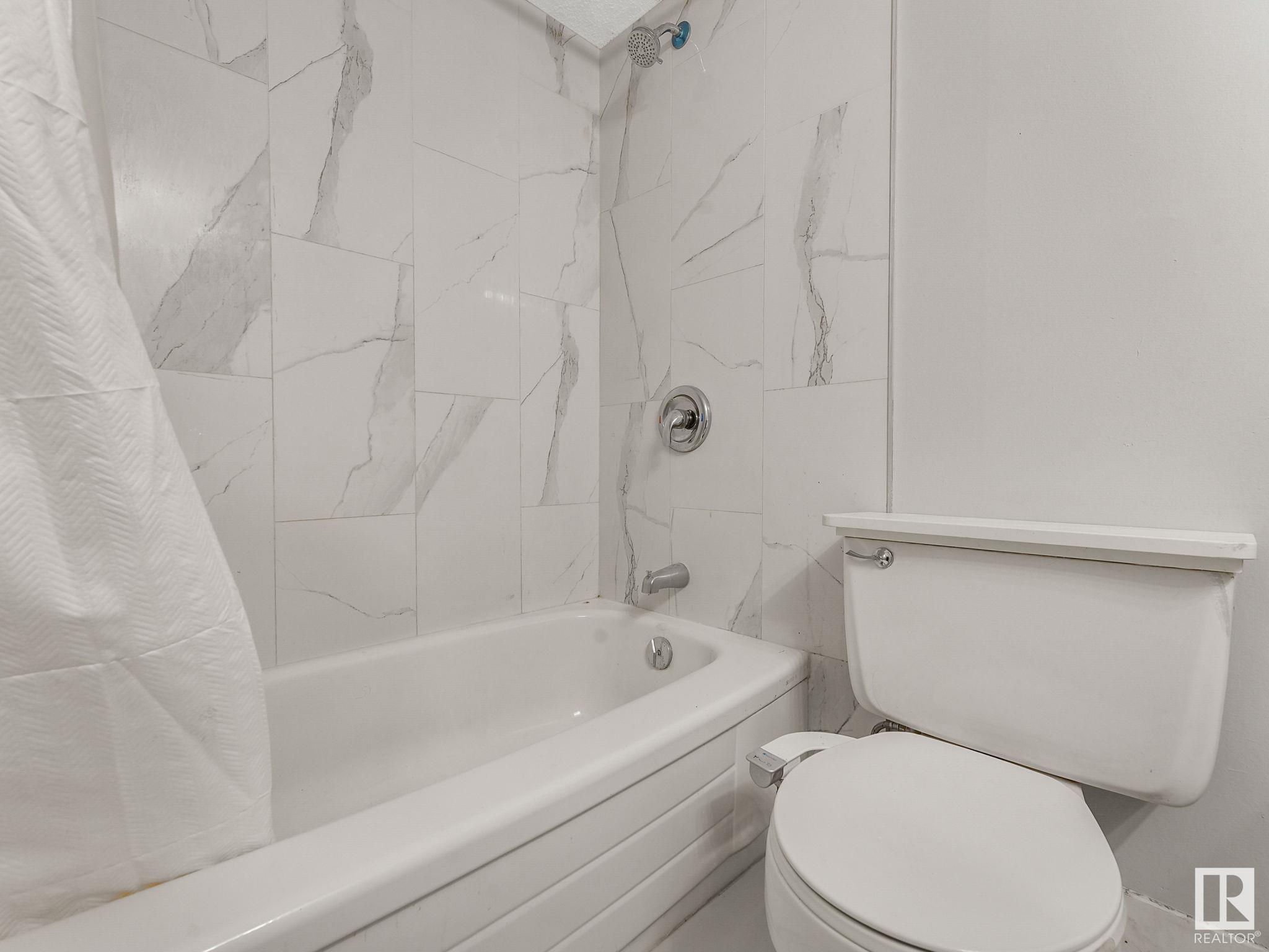      #424 10160 114 ST NW , Edmonton,  ,T5K 2L2 ;  Listing Number: MLS E4418494