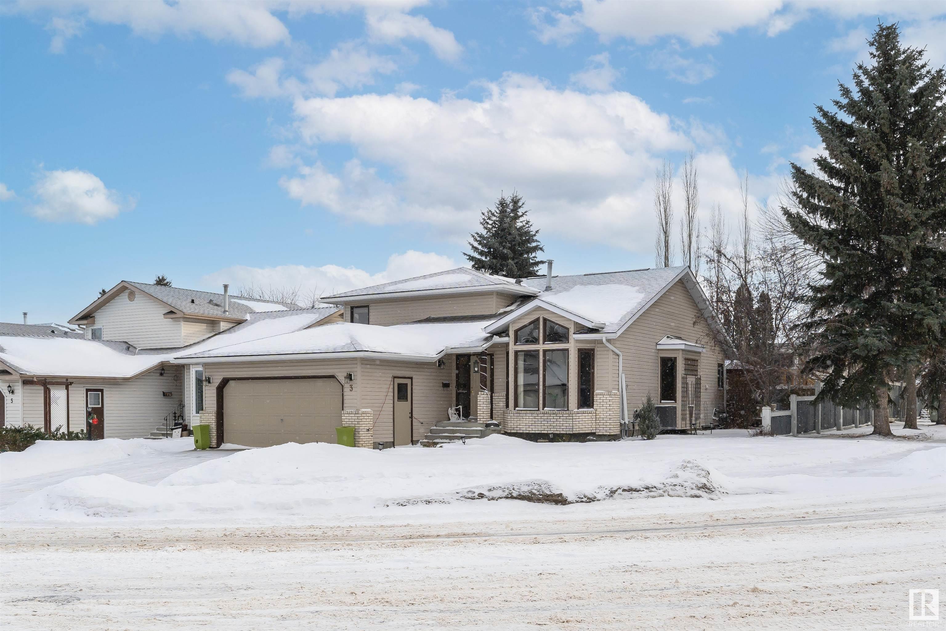      3 FAIRWAY DR , Spruce Grove,  ,T7X 3C9 ;  Listing Number: MLS E4418522