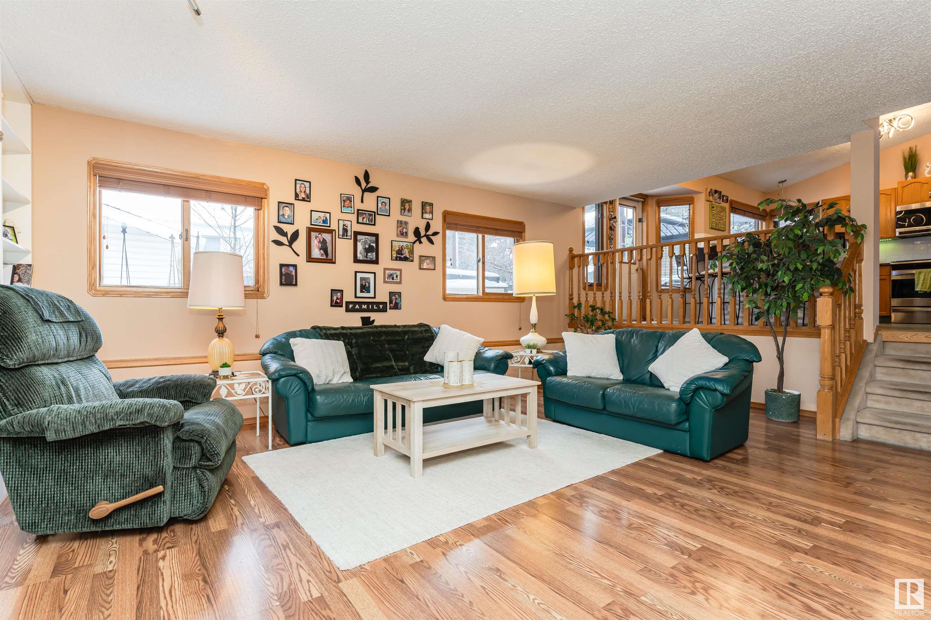      3 FAIRWAY DR , Spruce Grove,  ,T7X 3C9 ;  Listing Number: MLS E4418522