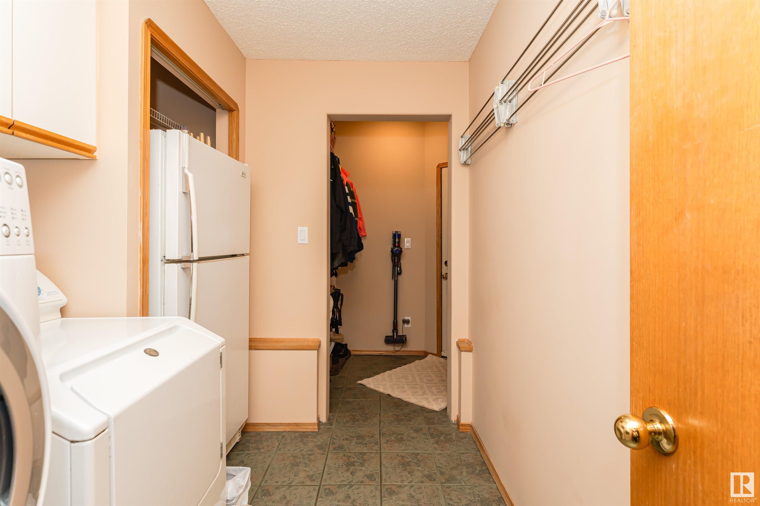      3 FAIRWAY DR , Spruce Grove,  ,T7X 3C9 ;  Listing Number: MLS E4418522