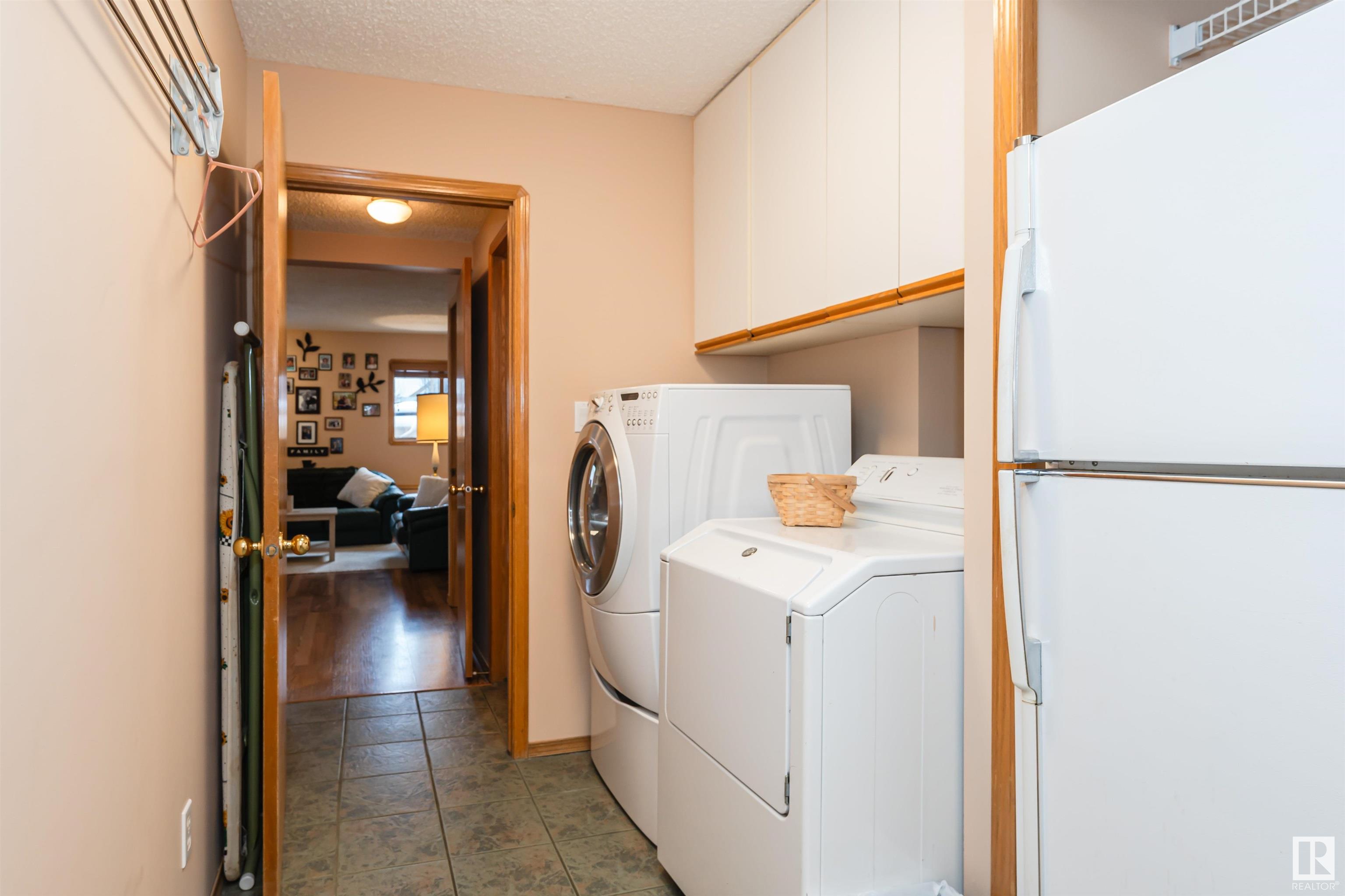      3 FAIRWAY DR , Spruce Grove,  ,T7X 3C9 ;  Listing Number: MLS E4418522
