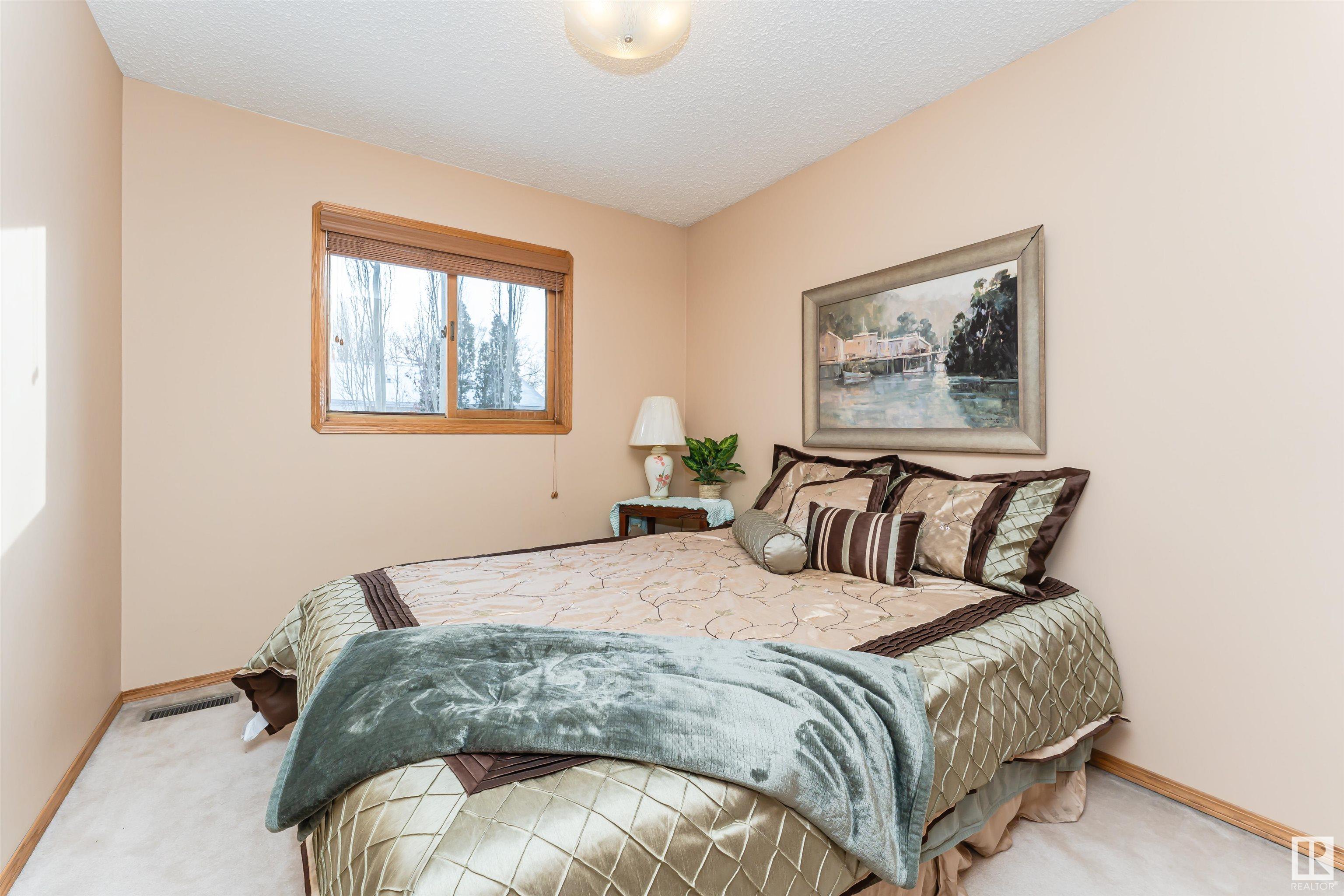      3 FAIRWAY DR , Spruce Grove,  ,T7X 3C9 ;  Listing Number: MLS E4418522