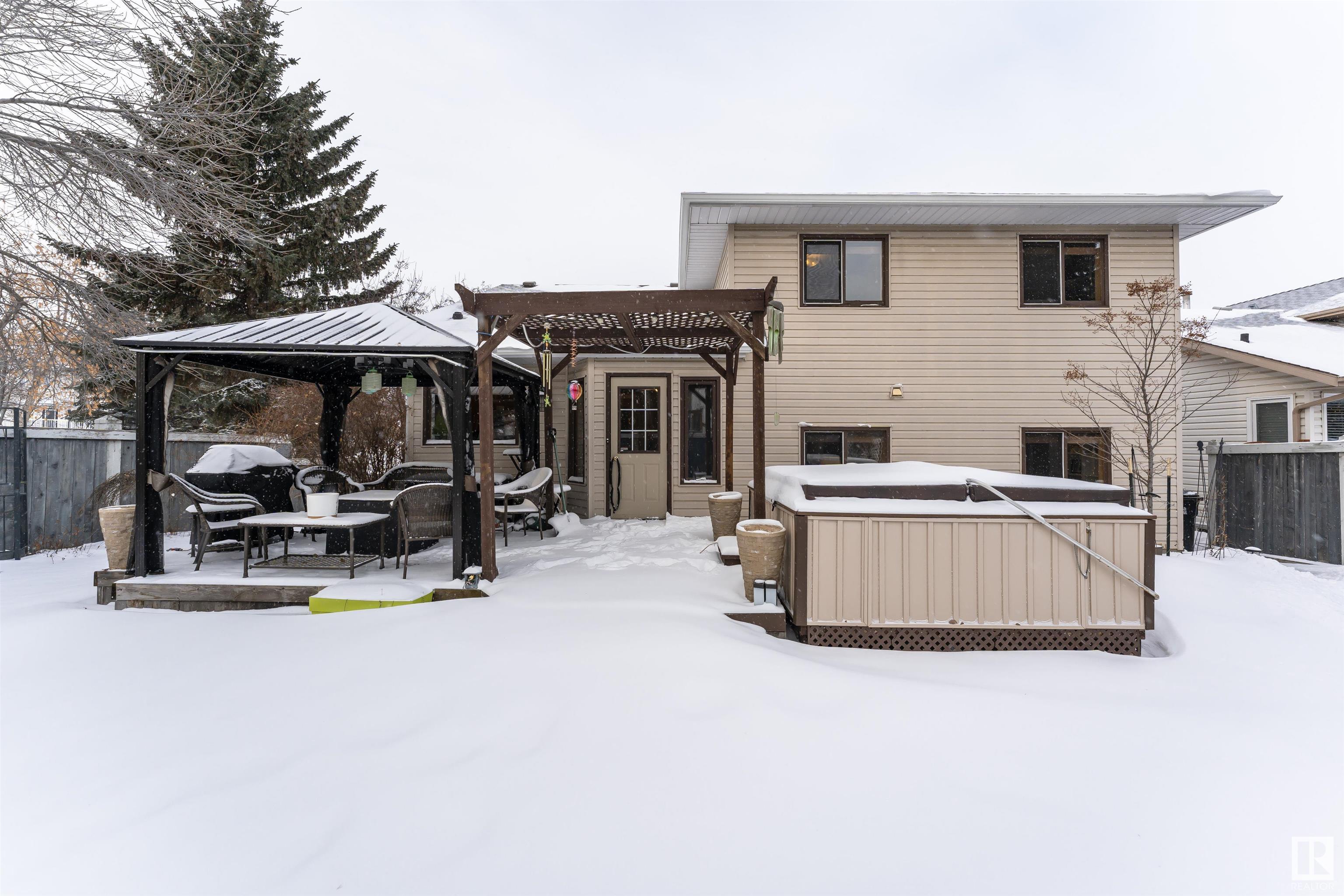     3 FAIRWAY DR , Spruce Grove,  ,T7X 3C9 ;  Listing Number: MLS E4418522