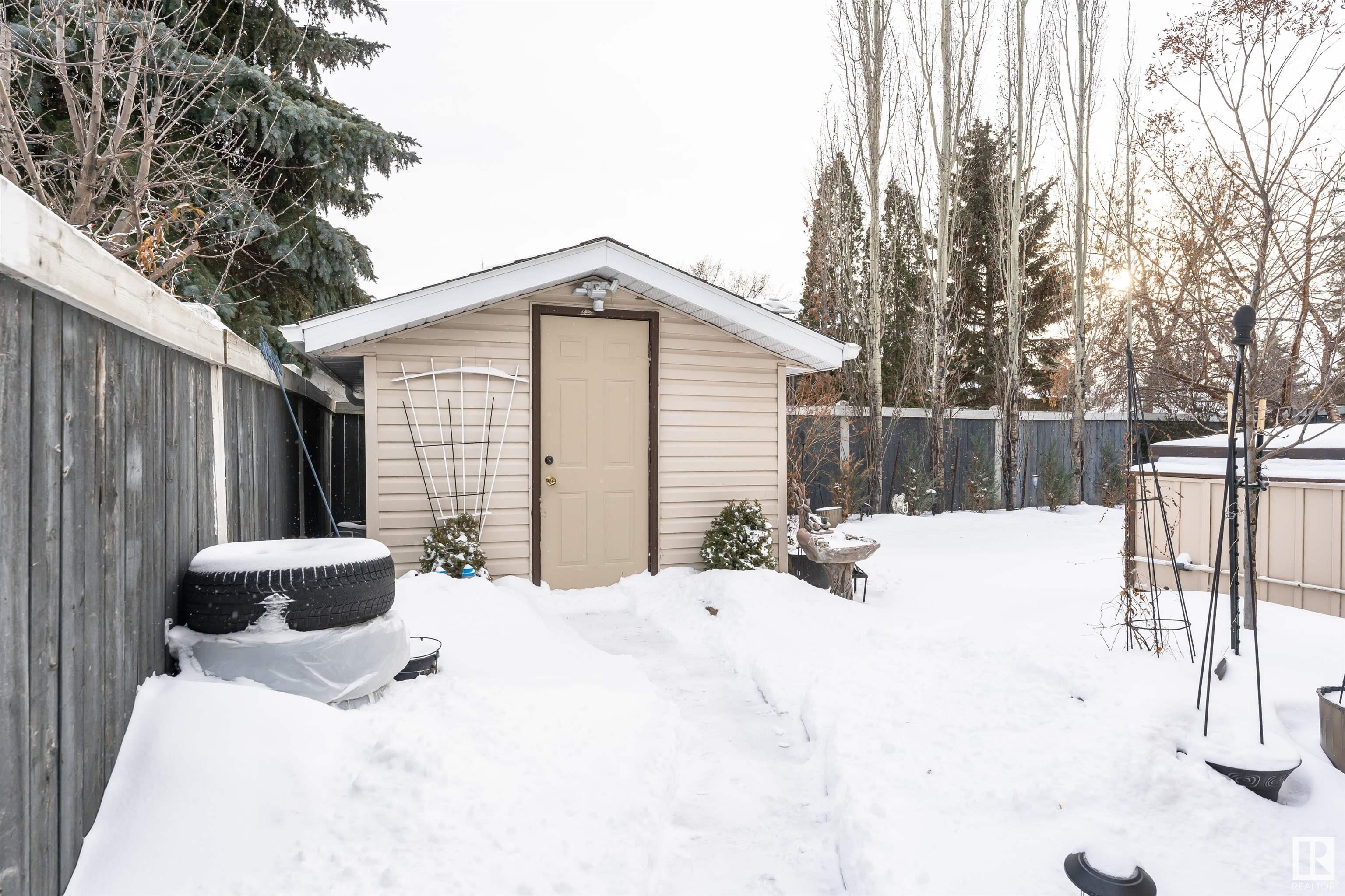      3 FAIRWAY DR , Spruce Grove,  ,T7X 3C9 ;  Listing Number: MLS E4418522