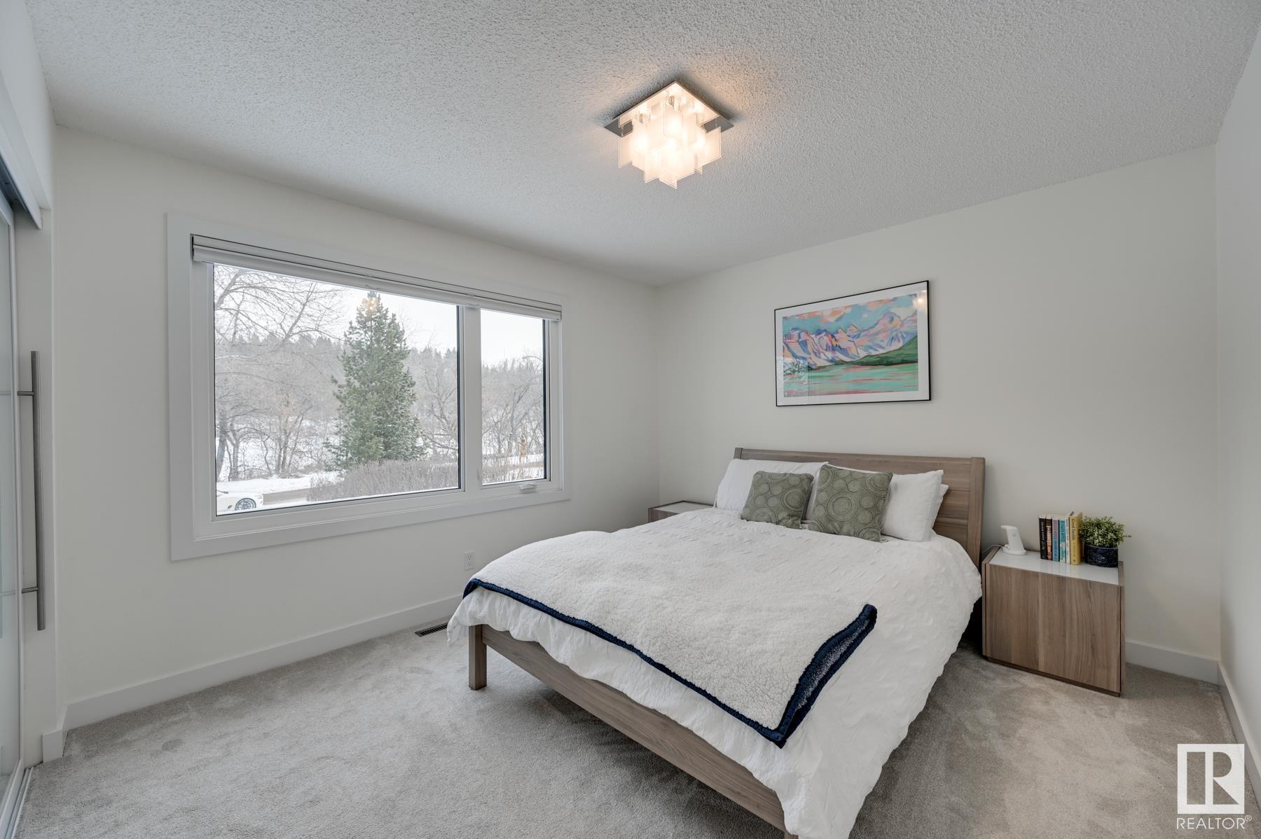      10118 87 ST NW , Edmonton,  ,T5H 1N4 ;  Listing Number: MLS E4418524