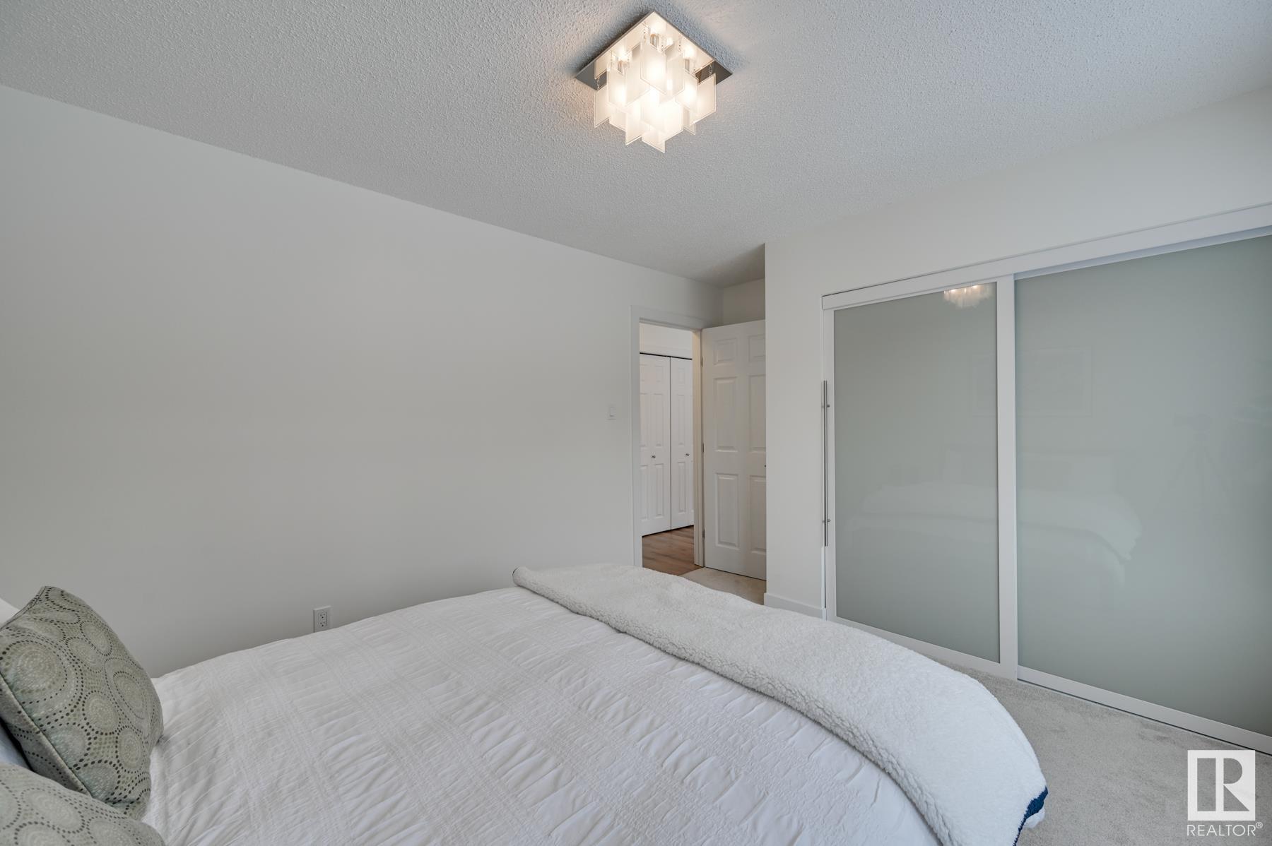      10118 87 ST NW , Edmonton,  ,T5H 1N4 ;  Listing Number: MLS E4418524