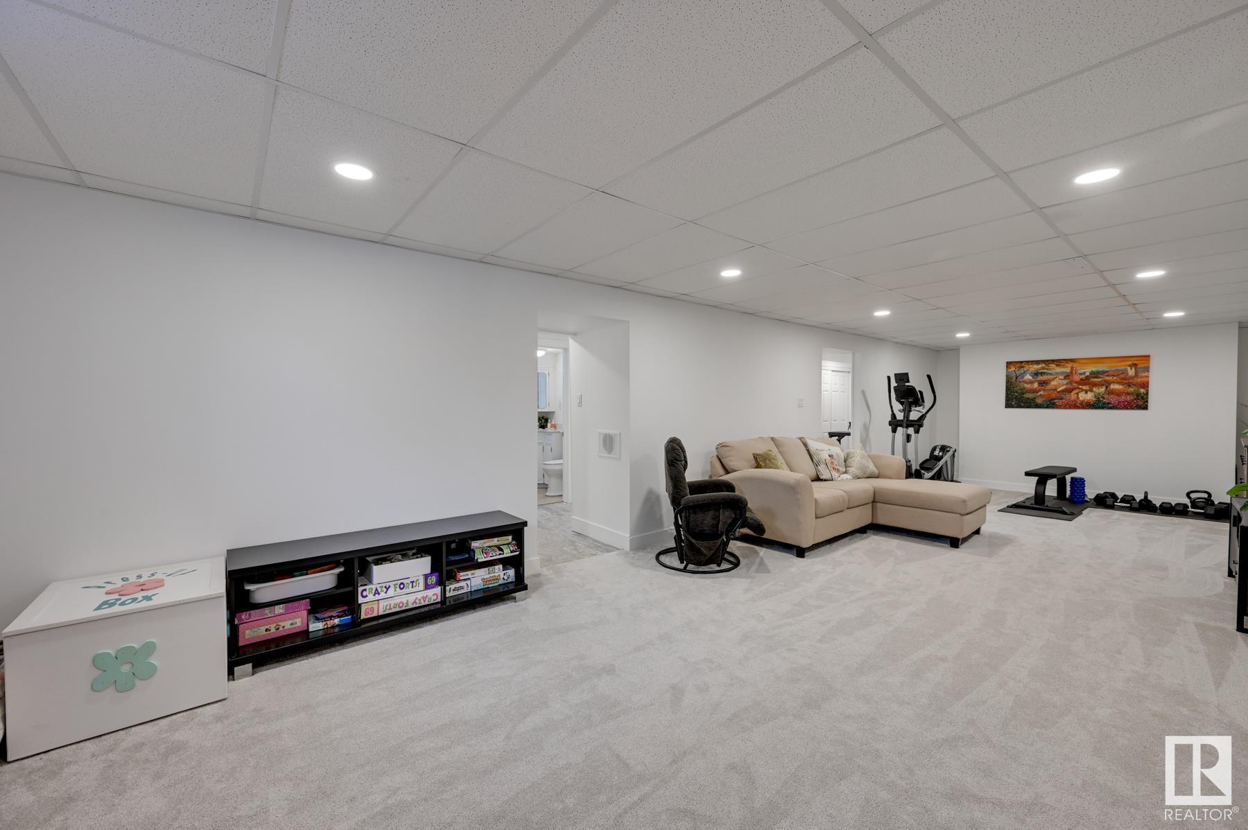      10118 87 ST NW , Edmonton,  ,T5H 1N4 ;  Listing Number: MLS E4418524
