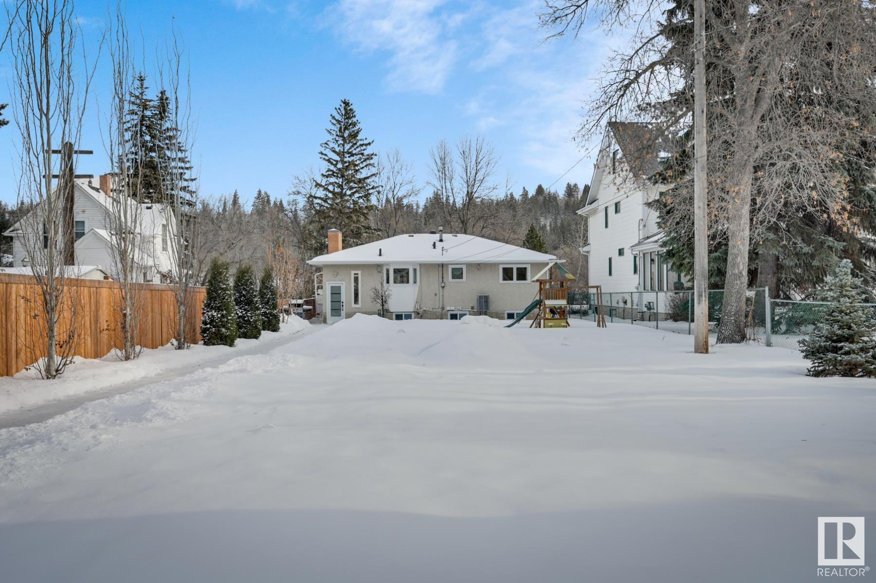      10118 87 ST NW , Edmonton,  ,T5H 1N4 ;  Listing Number: MLS E4418524