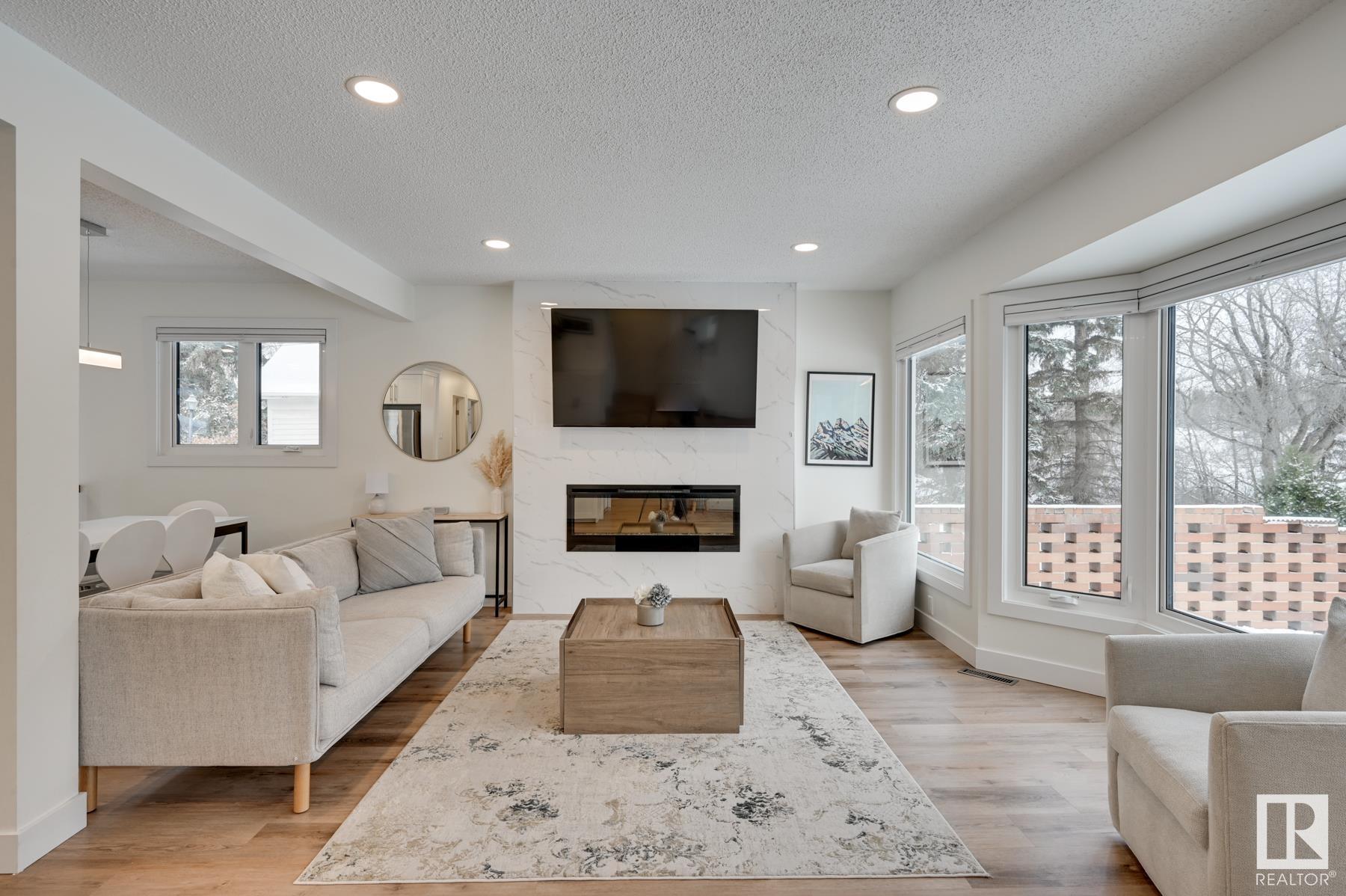      10118 87 ST NW , Edmonton,  ,T5H 1N4 ;  Listing Number: MLS E4418524