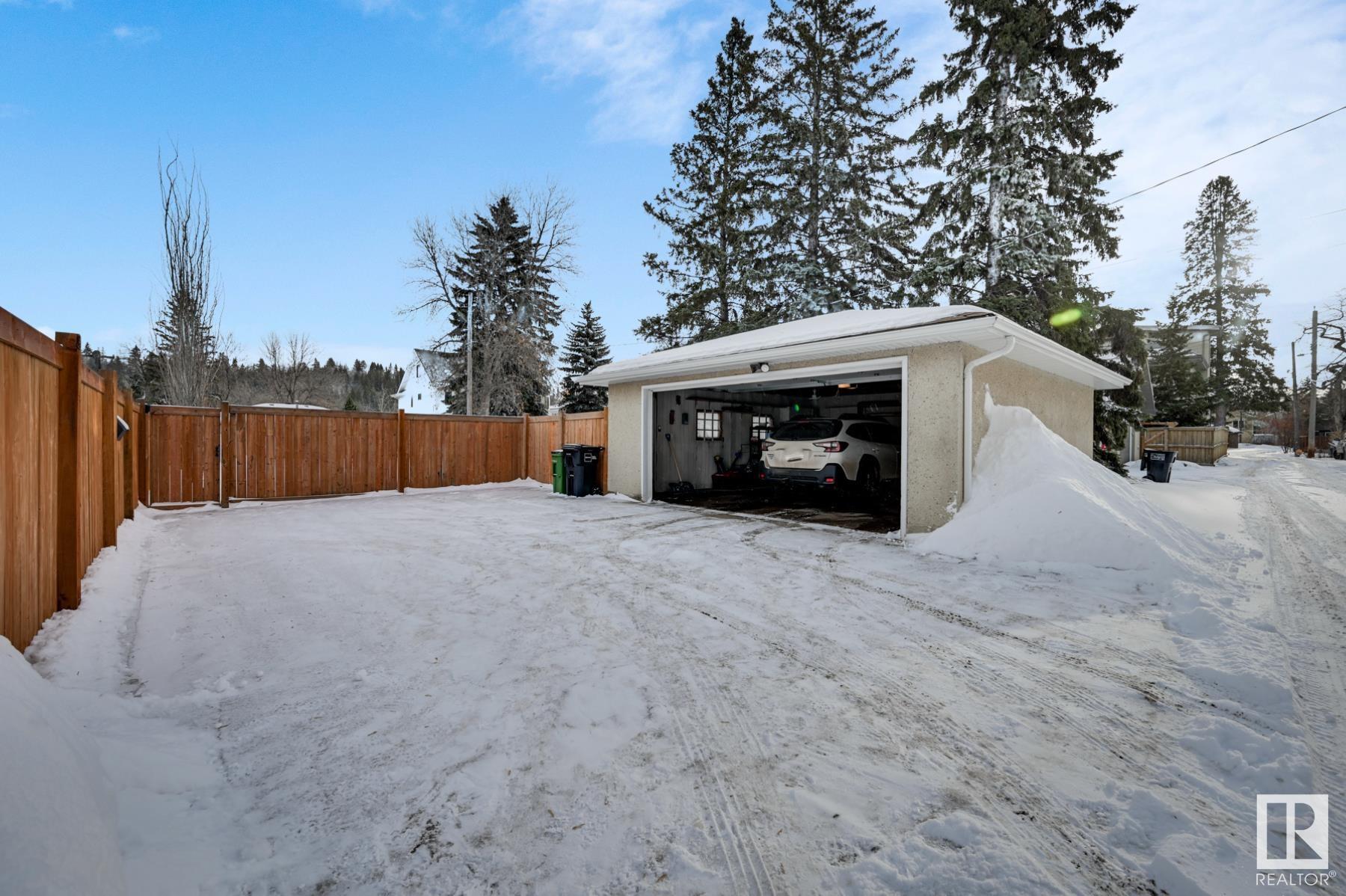      10118 87 ST NW , Edmonton,  ,T5H 1N4 ;  Listing Number: MLS E4418524
