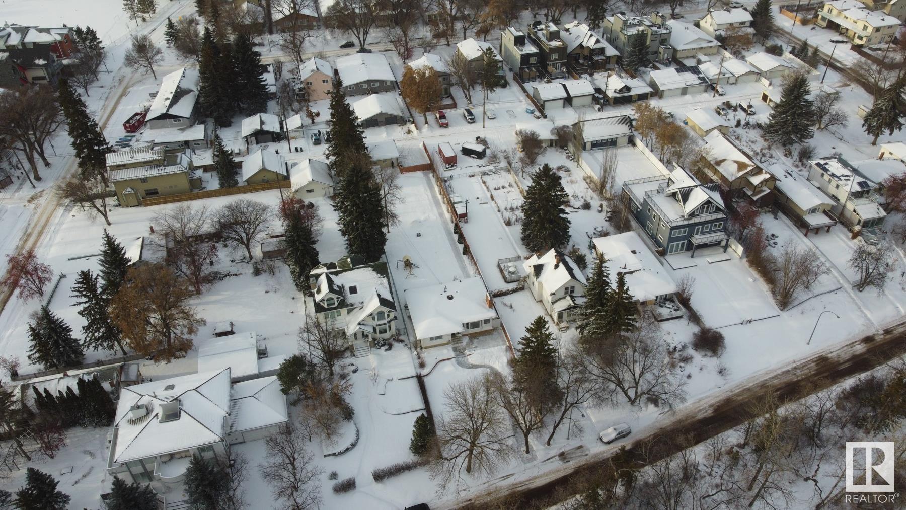      10118 87 ST NW , Edmonton,  ,T5H 1N4 ;  Listing Number: MLS E4418524
