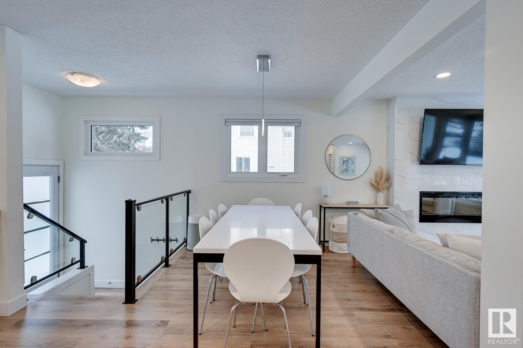      10118 87 ST NW , Edmonton,  ,T5H 1N4 ;  Listing Number: MLS E4418524