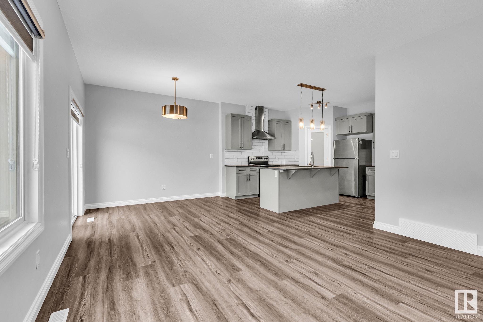      9232 pear DR SW SW , Edmonton,  ,T6X 2X5 ;  Listing Number: MLS E4418529