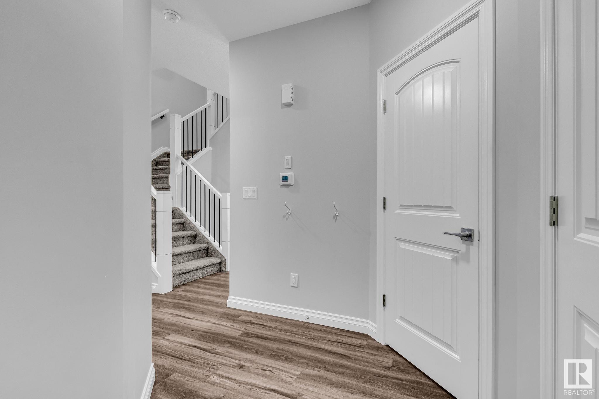      9232 pear DR SW SW , Edmonton,  ,T6X 2X5 ;  Listing Number: MLS E4418529