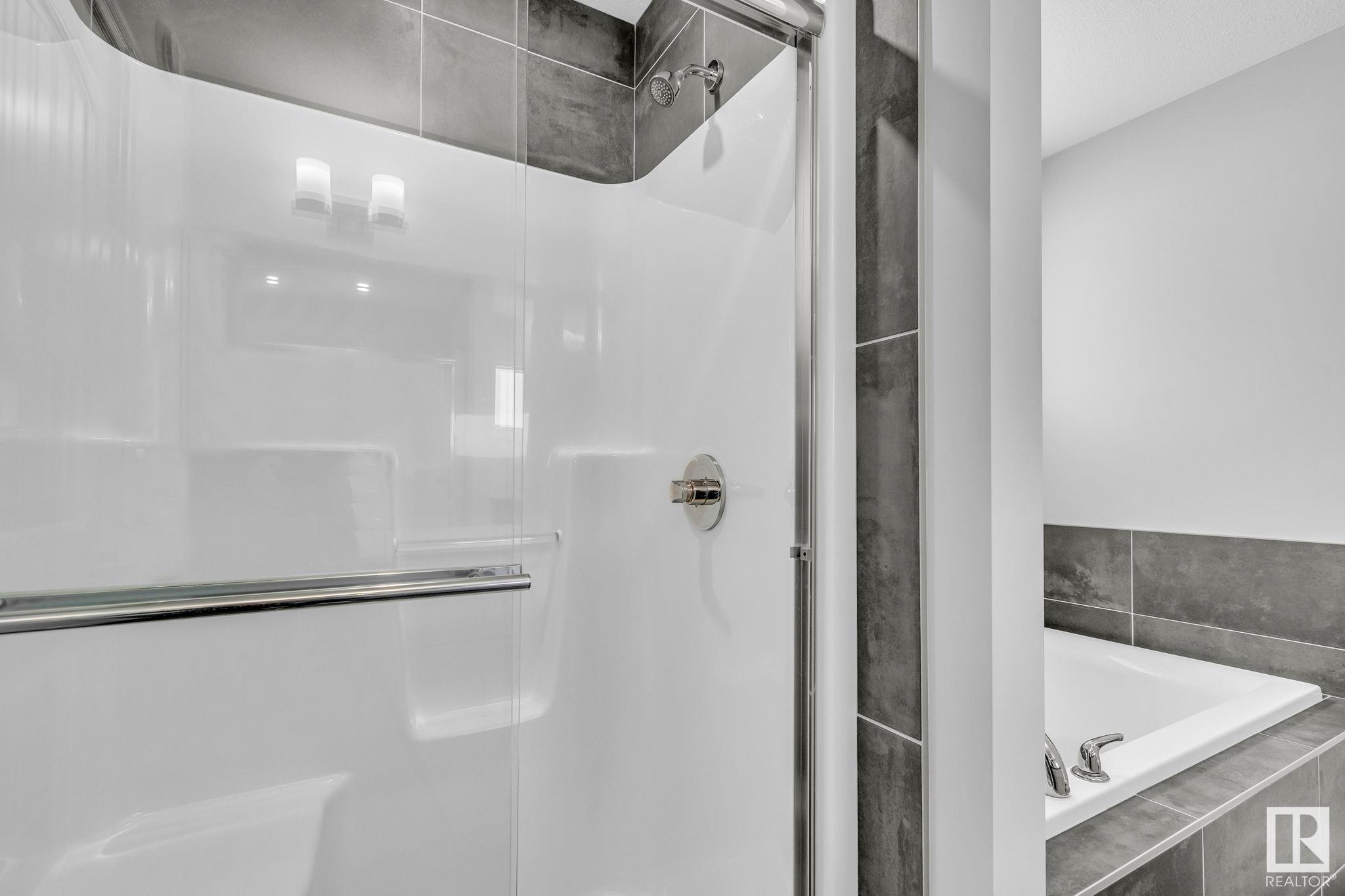     9232 pear DR SW SW , Edmonton,  ,T6X 2X5 ;  Listing Number: MLS E4418529