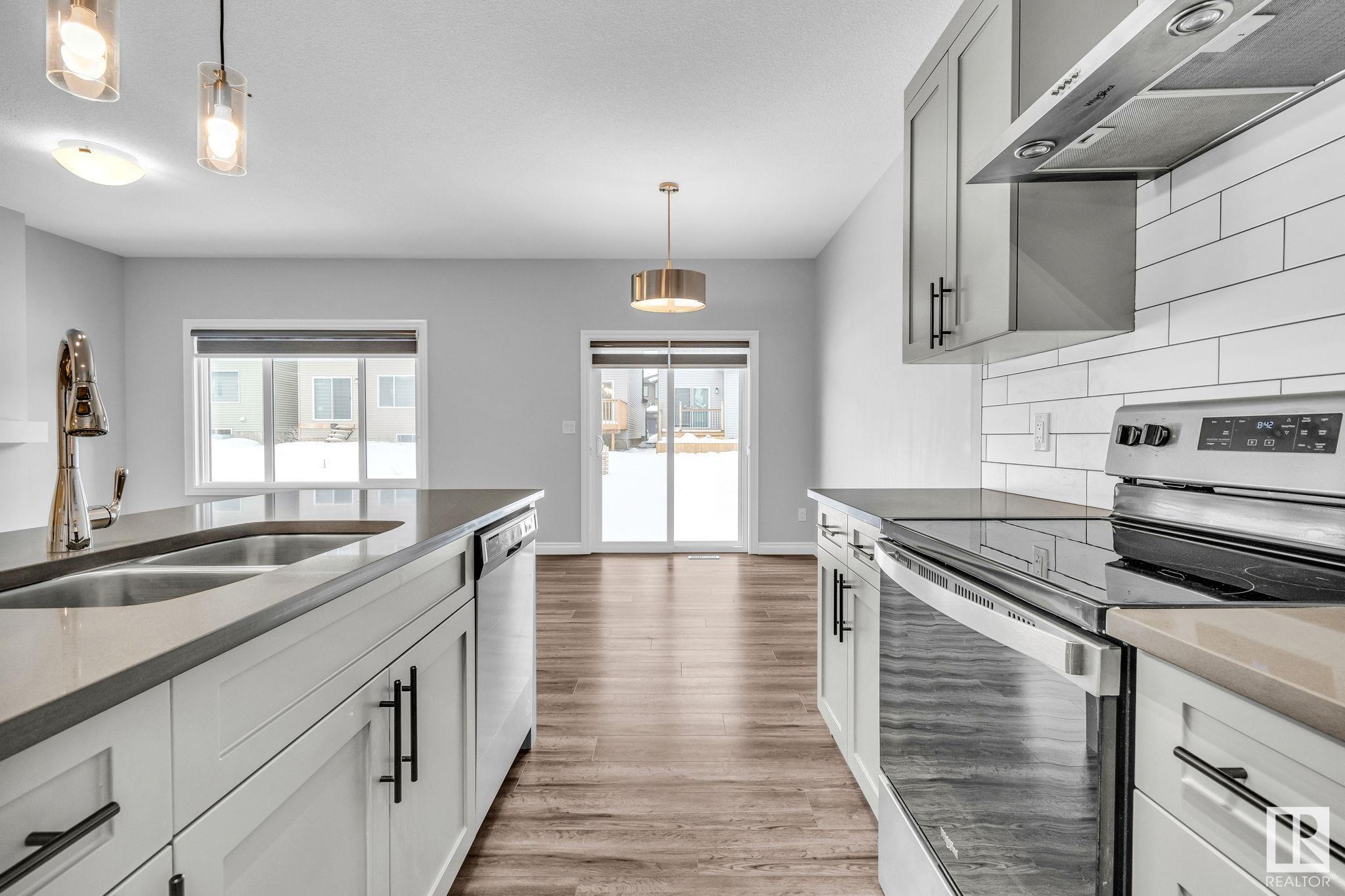      9232 pear DR SW SW , Edmonton,  ,T6X 2X5 ;  Listing Number: MLS E4418529