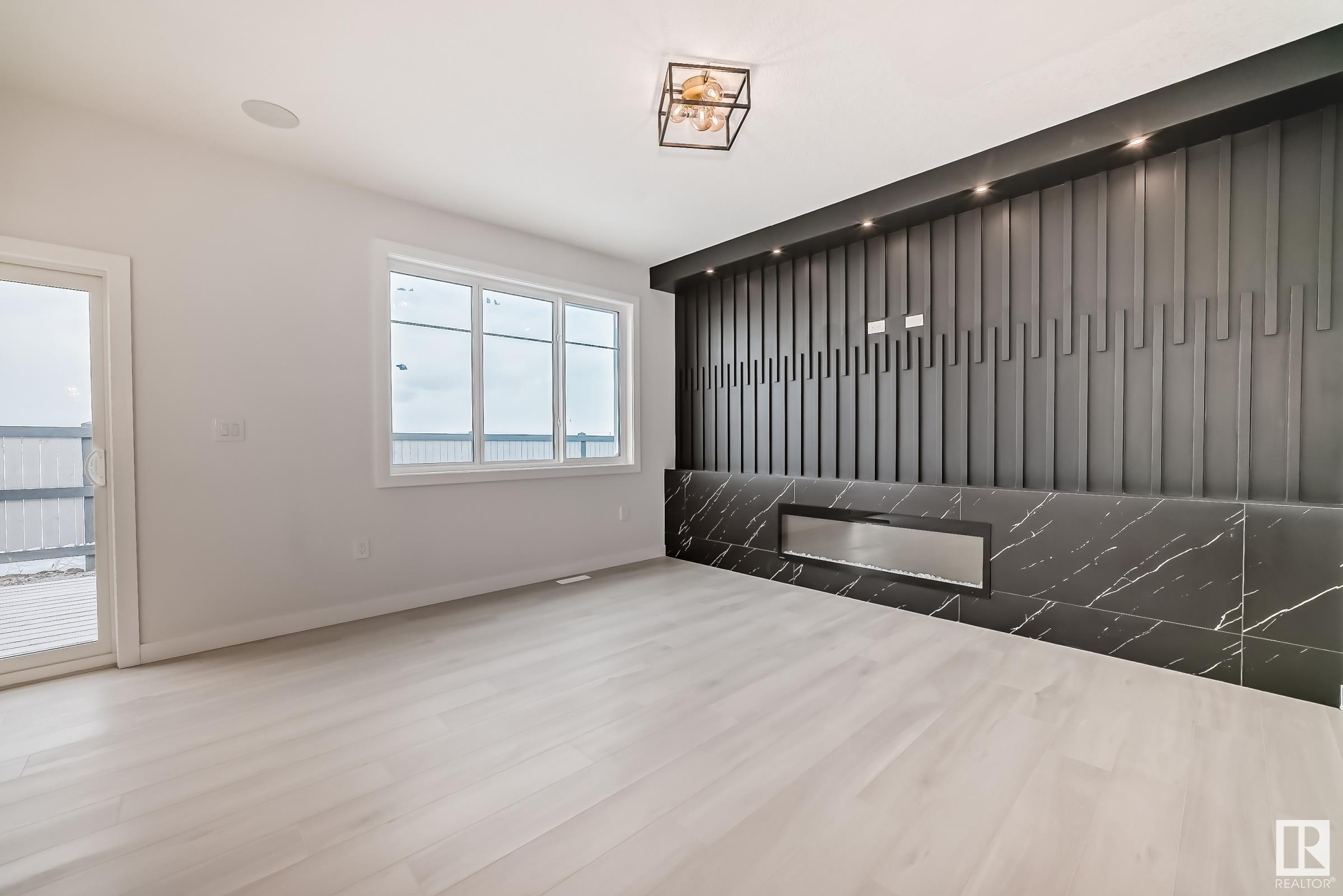      65 ASHBURY CR , Spruce Grove,  ,T7X 3C6 ;  Listing Number: MLS E4418533