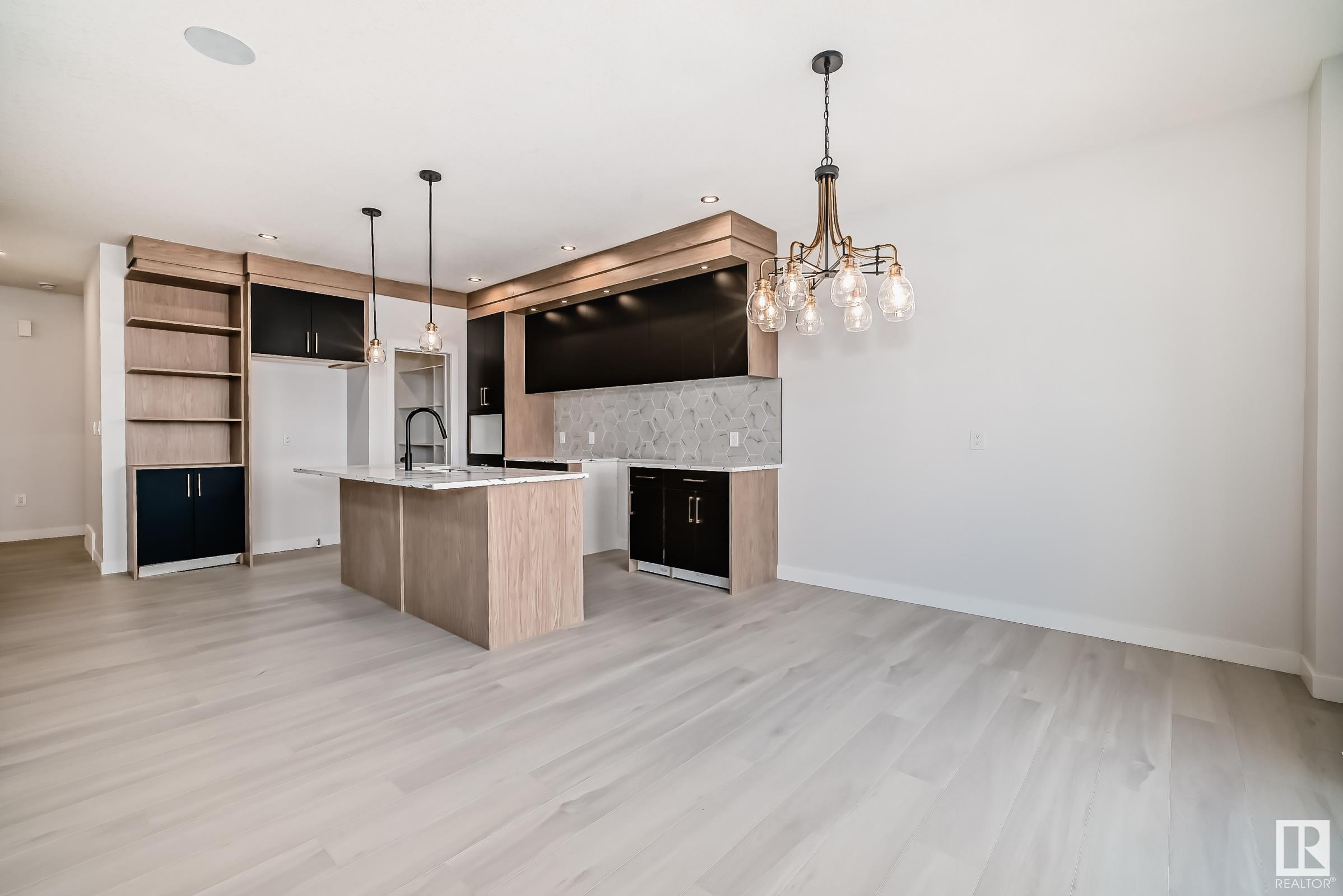      65 ASHBURY CR , Spruce Grove,  ,T7X 3C6 ;  Listing Number: MLS E4418533