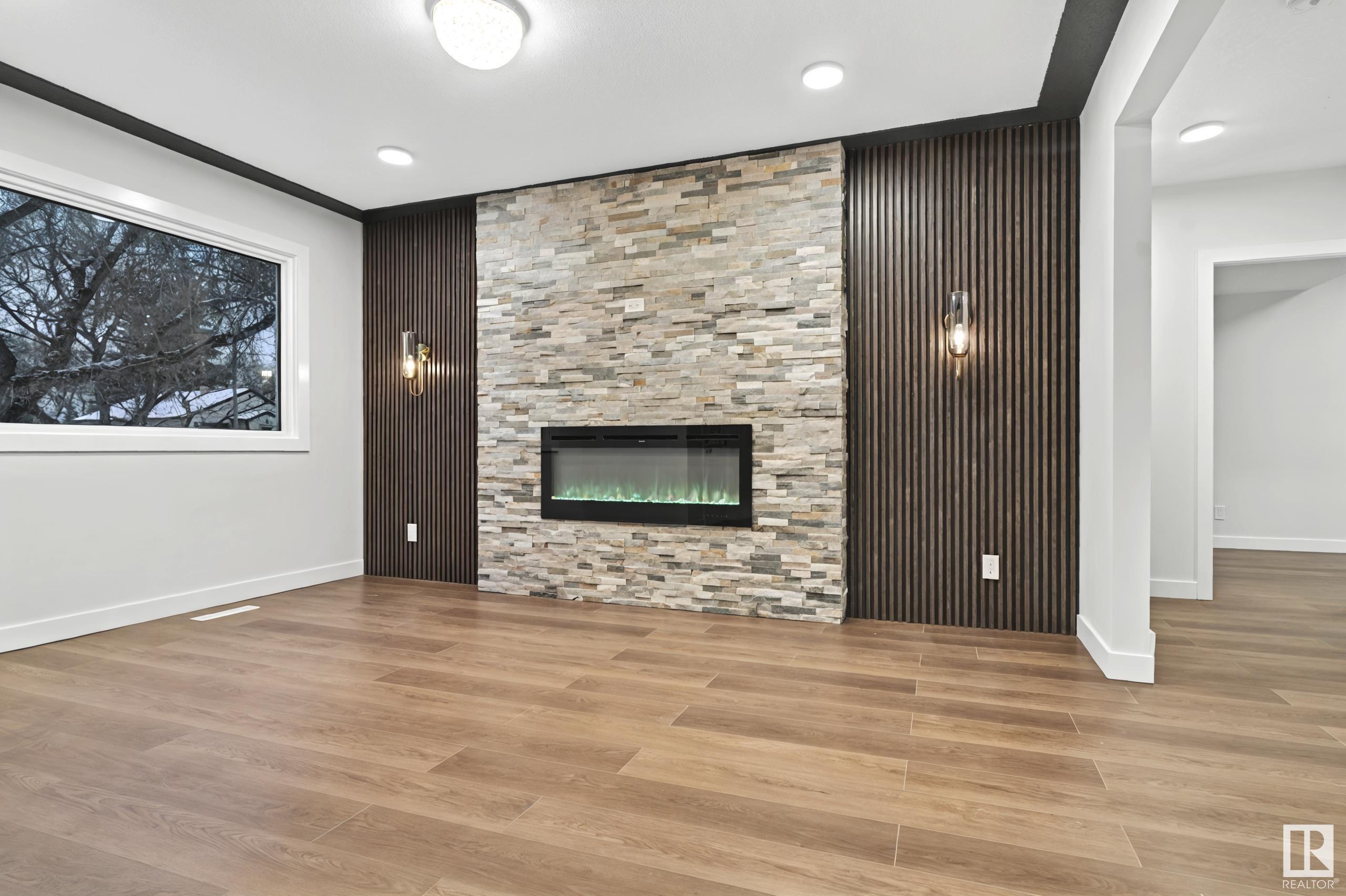      12111 39 ST NW , Edmonton,  ,T5W 2J9 ;  Listing Number: MLS E4418537