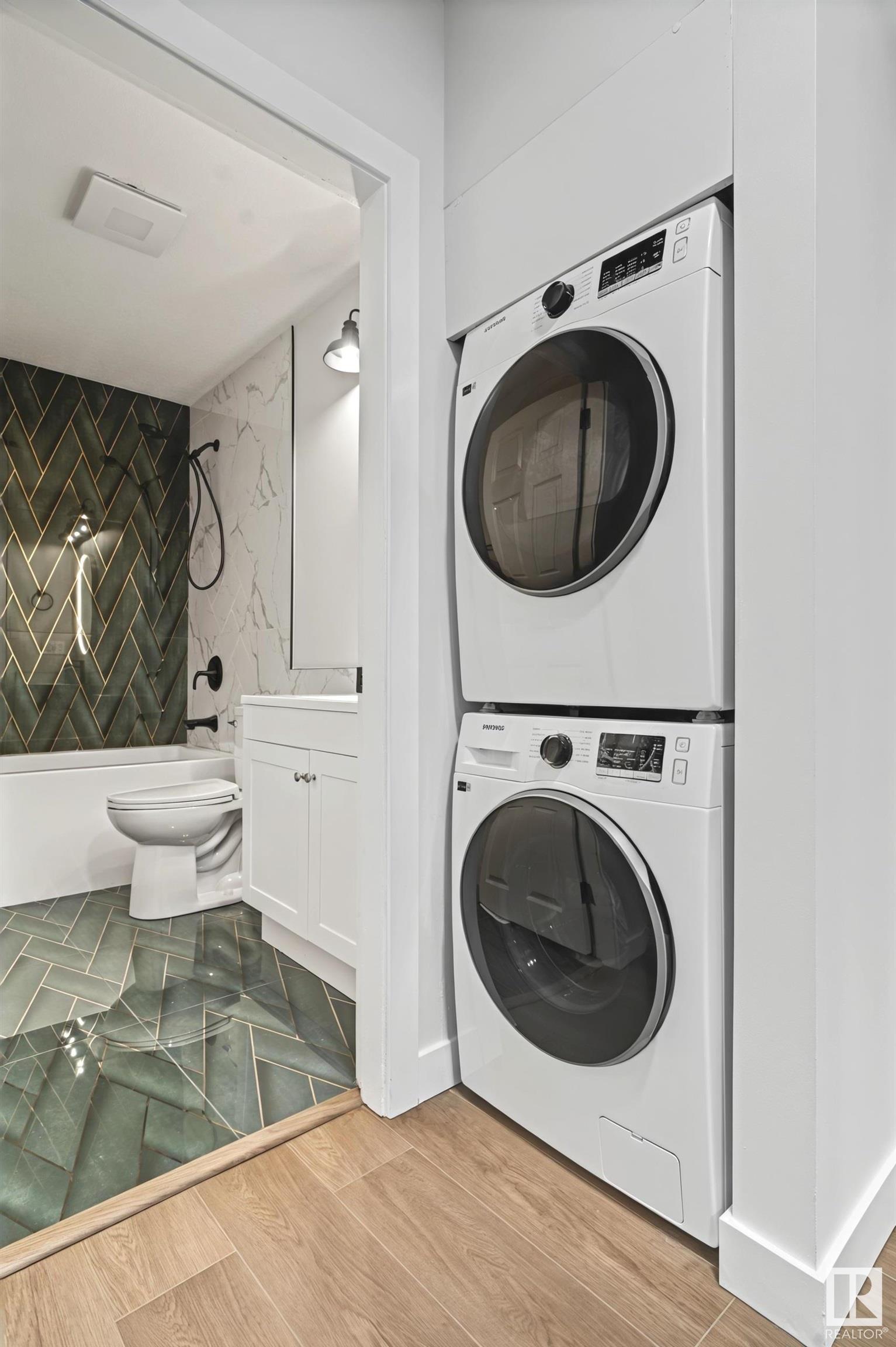      12111 39 ST NW , Edmonton,  ,T5W 2J9 ;  Listing Number: MLS E4418537