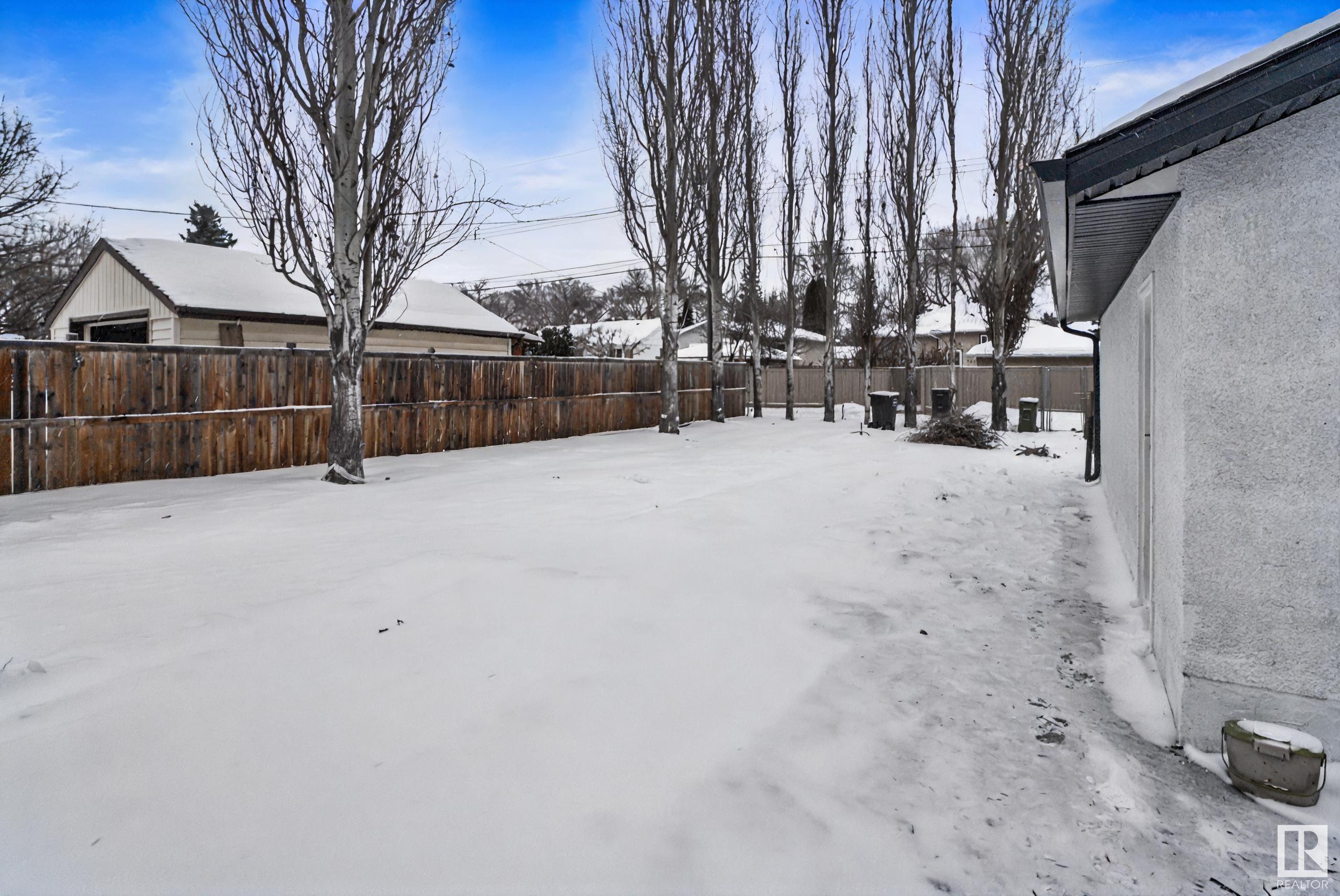      12111 39 ST NW , Edmonton,  ,T5W 2J9 ;  Listing Number: MLS E4418537