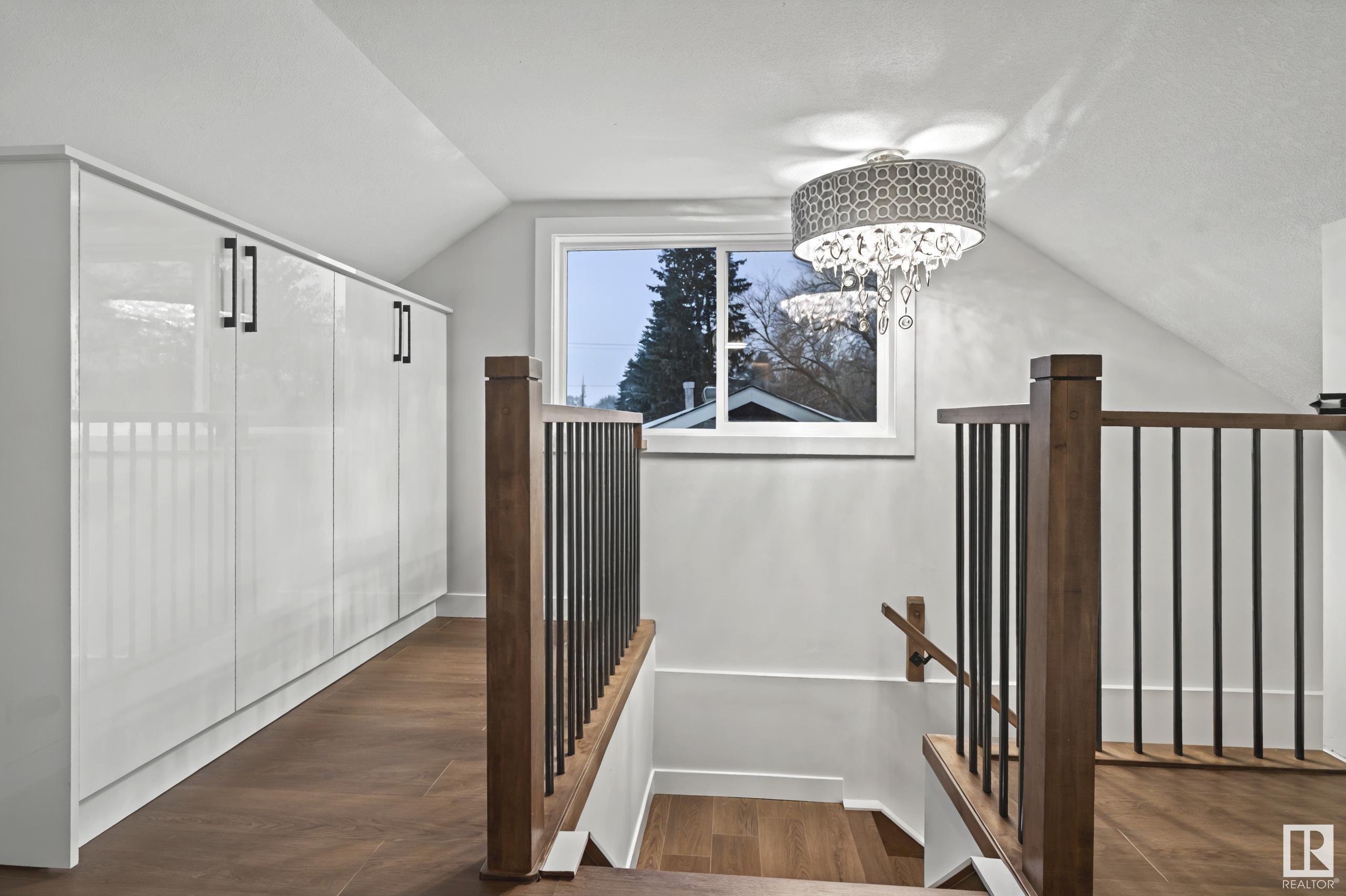      12111 39 ST NW , Edmonton,  ,T5W 2J9 ;  Listing Number: MLS E4418537