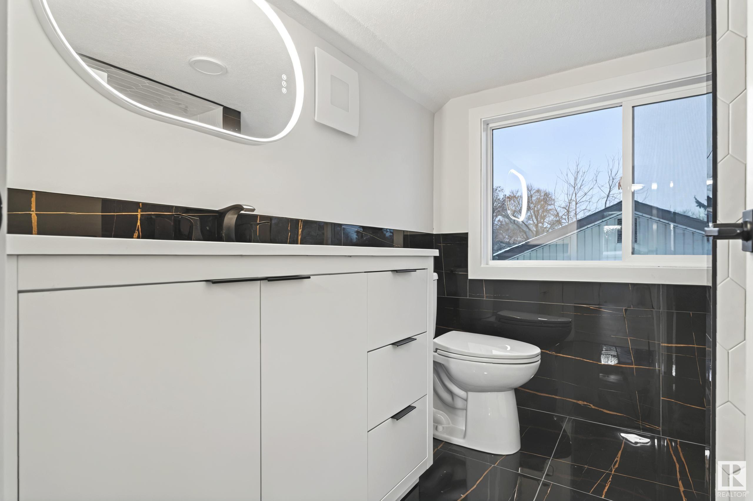      12111 39 ST NW , Edmonton,  ,T5W 2J9 ;  Listing Number: MLS E4418537