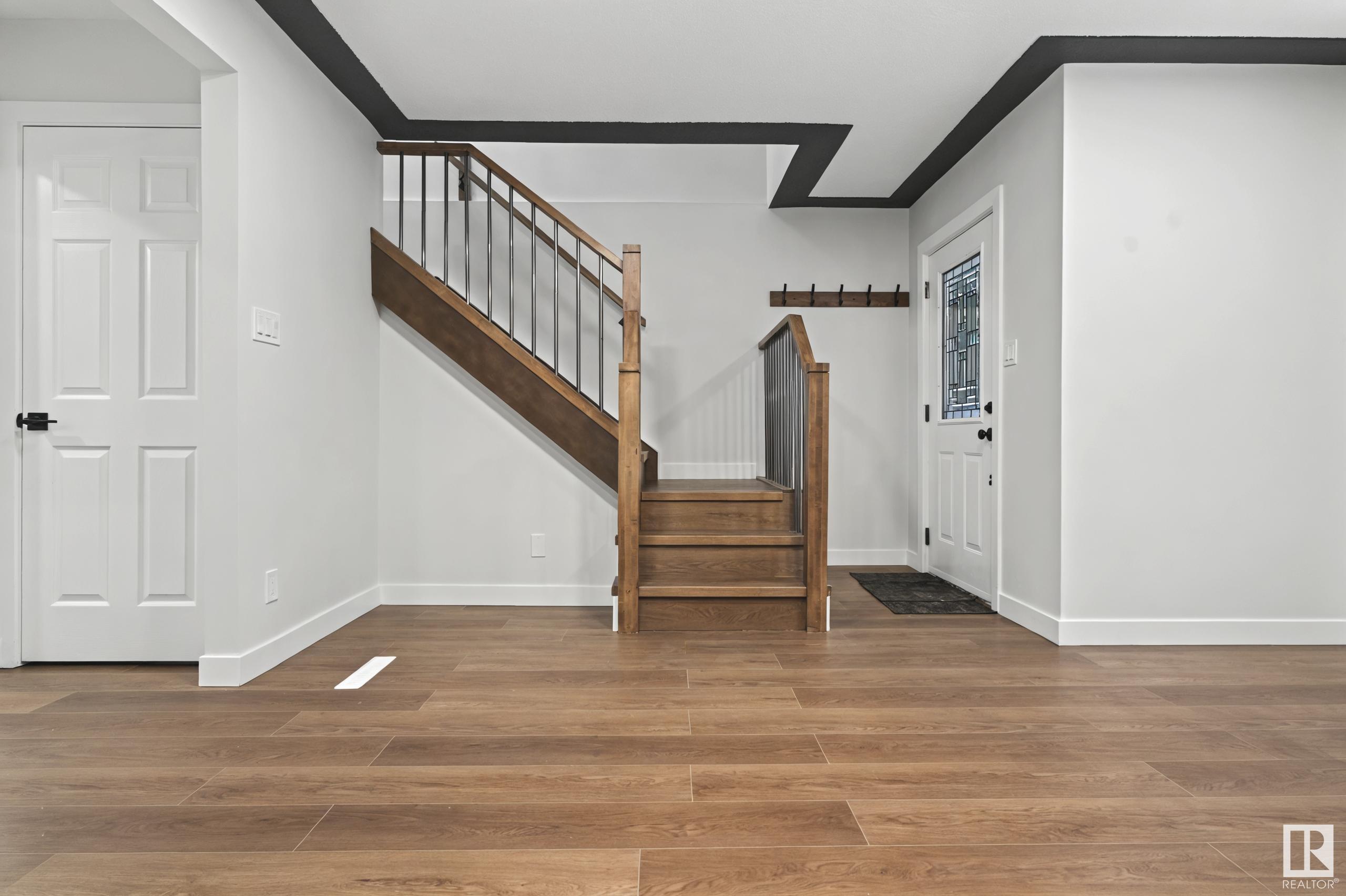      12111 39 ST NW , Edmonton,  ,T5W 2J9 ;  Listing Number: MLS E4418537